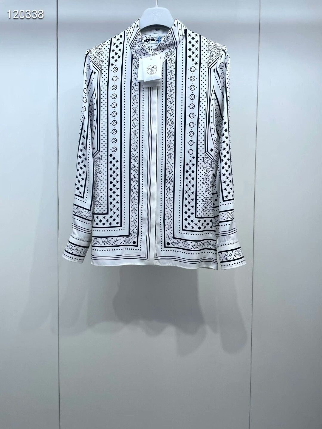 Hermes Hermes Crystal Valley Silk Shirt Size XS / US 0-2 / IT 36-38 - 1 Thumbnail