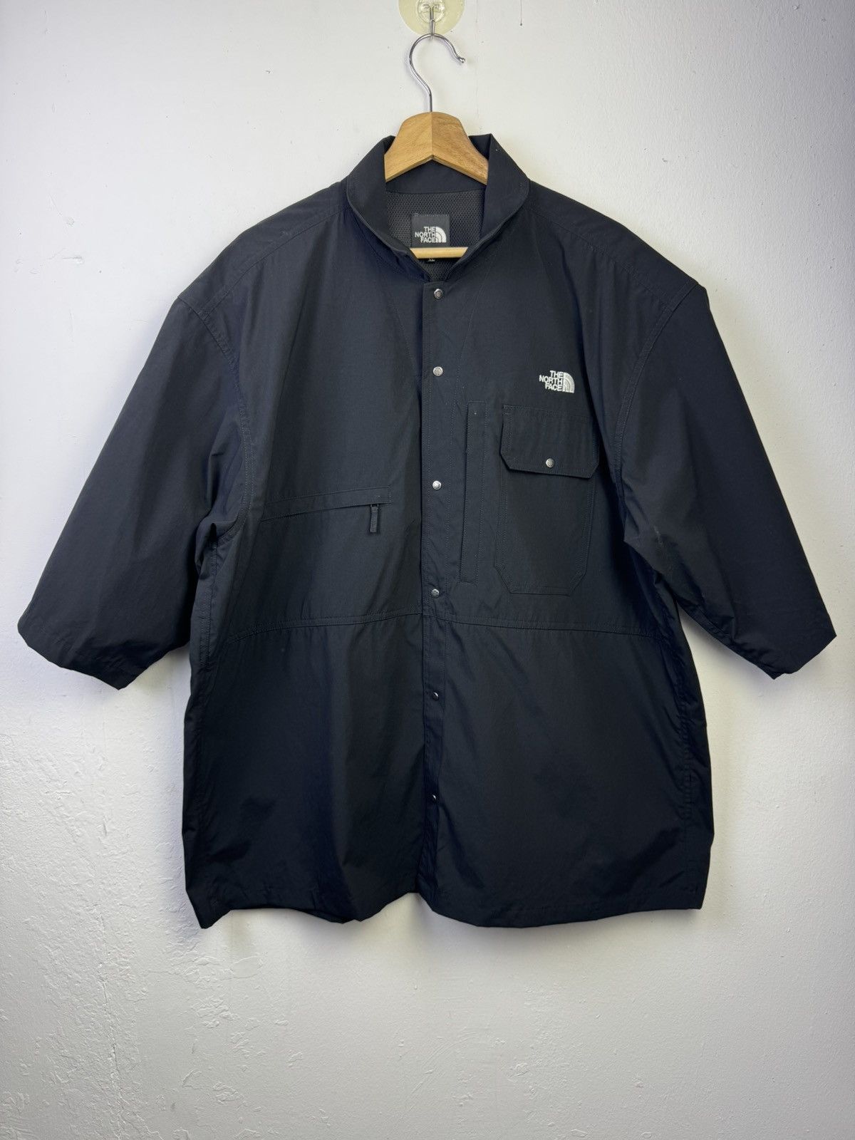 The North Face The North Face short-sleeve button-up technical shirt Size US XL / EU 56 / 4 - 1 Thumbnail