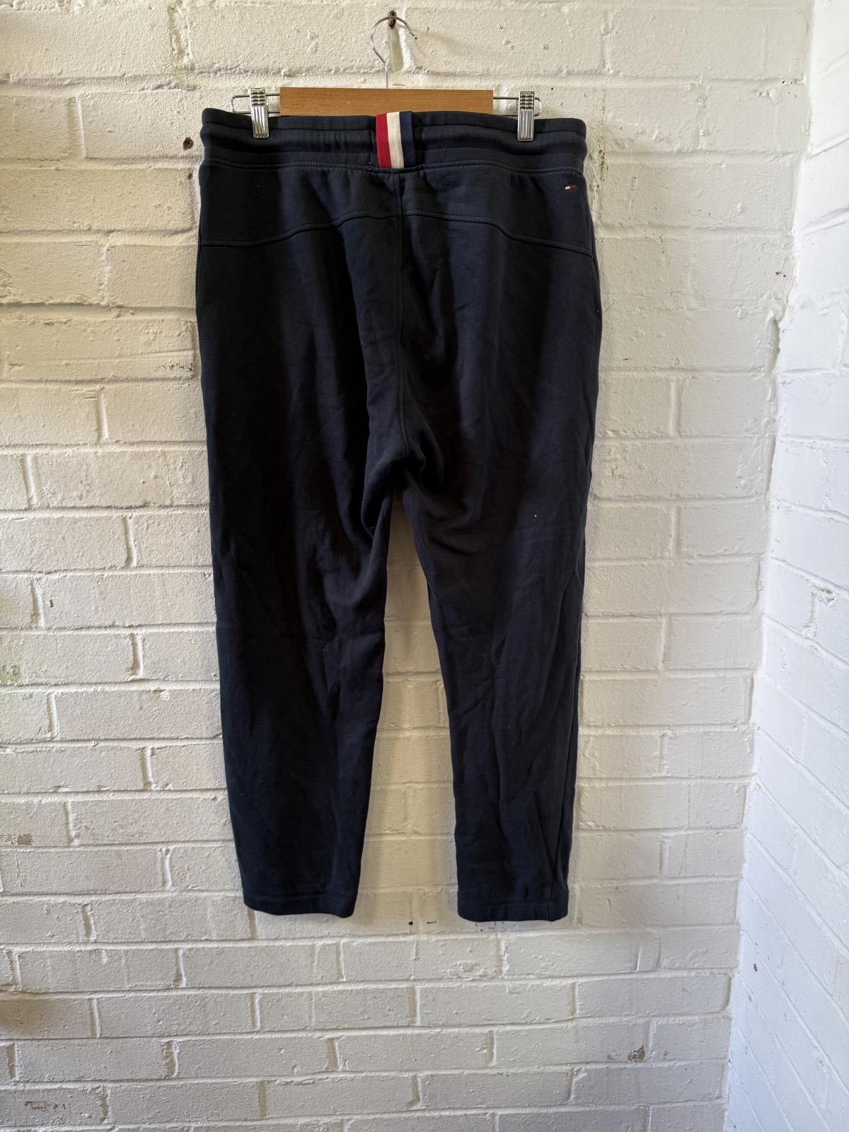 Tommy Hilfiger Tommy Hilfiger Men's Black Jogger Pants Size US 32 / EU 48 - 2 Thumbnail