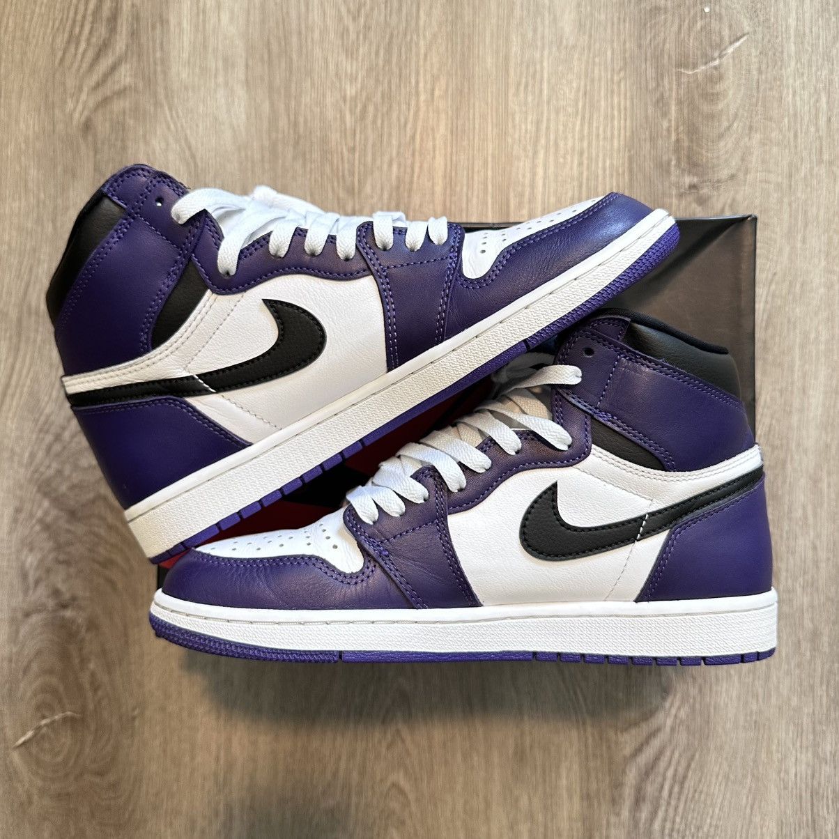 Jordan Brand Jordan 1 - Court Purple 2.0 Size US 9.5 / EU 42-43 - 2 Thumbnail