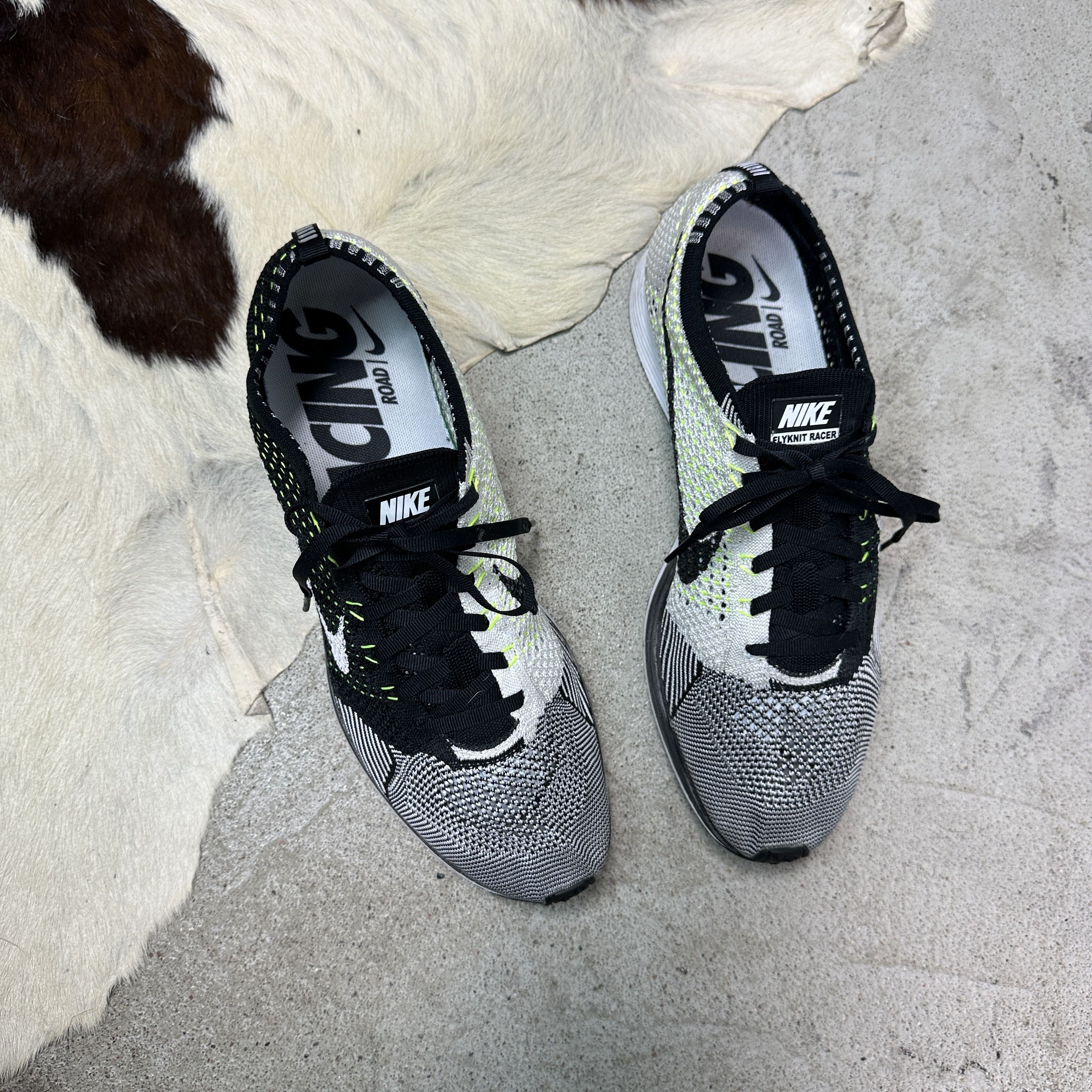 Nike Vintage Sporty Nike Racer Flyknit Orca Volt Sneakers Y2K Size US 11.5 / EU 44-45 - 2 Thumbnail