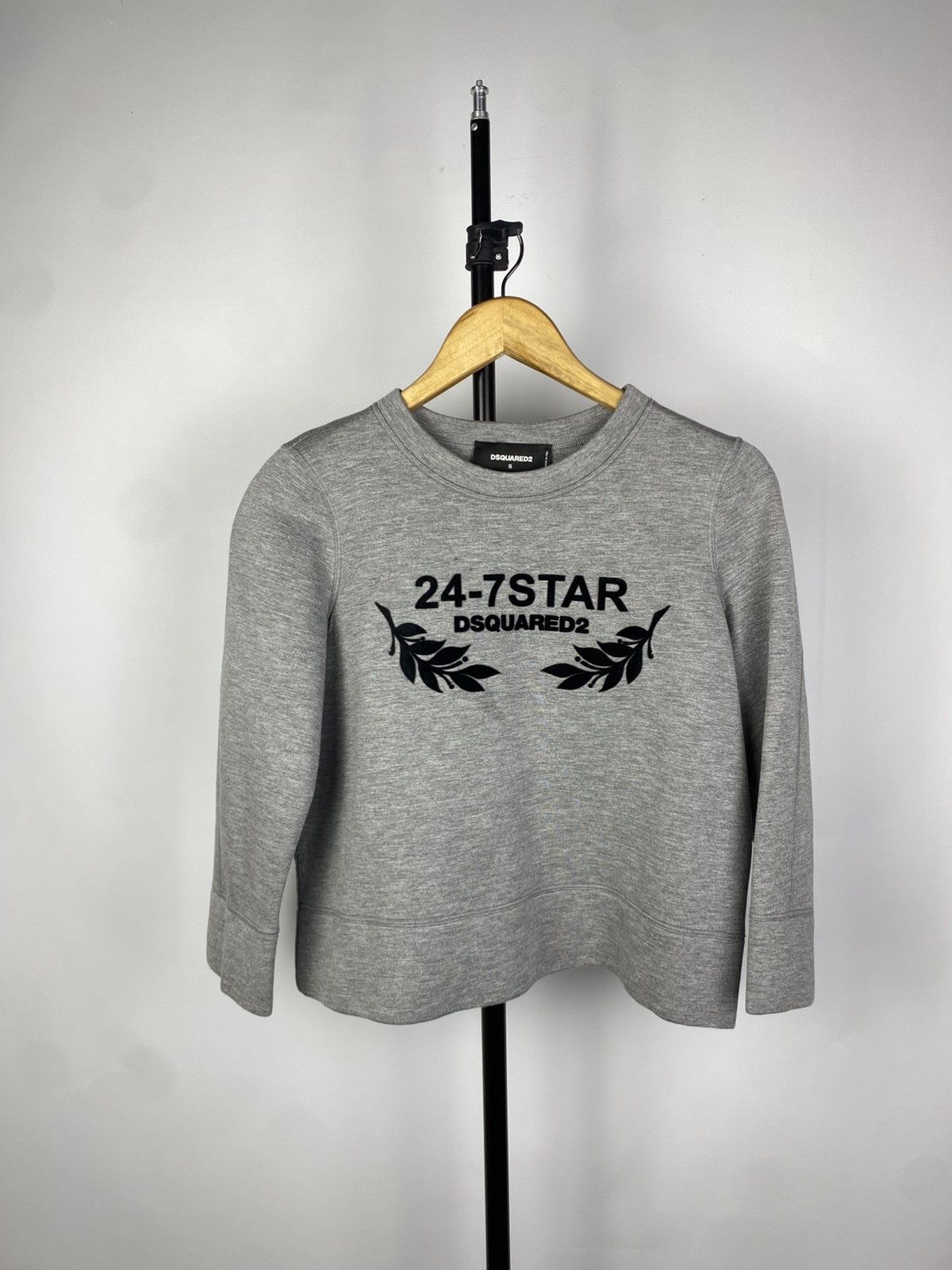 Designer × Dsquared2 × Vintage Vntg streetwear cropped luxury Designer Dsquared2 sweatshirt Size S / US 4 / IT 40 - 1 Thumbnail