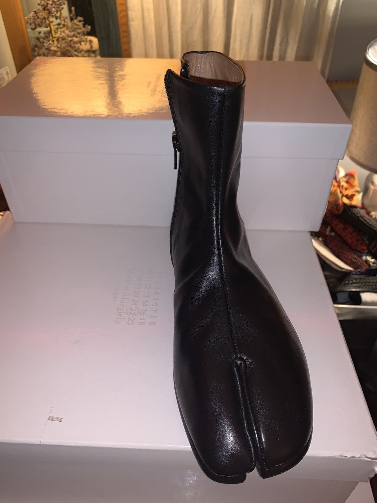 Maison Margiela Maison Margiela Black Leather Tabi Ankle Boots — Flat Sole Size US 8 / EU 41 - 3 Thumbnail