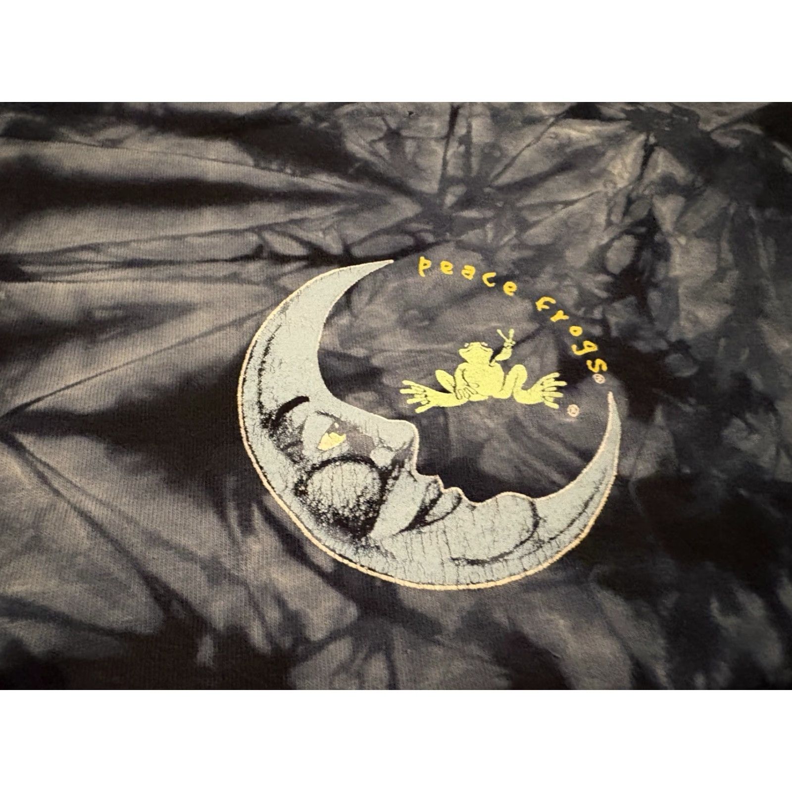 Vintage VINTAGE Peace Frogs T-Shirt Shirt Graphic Print Men's 3XL Blue Cotton Crew Neck Short Sleeve Mens Size US XXL / EU 58 / 5 - 2 Thumbnail