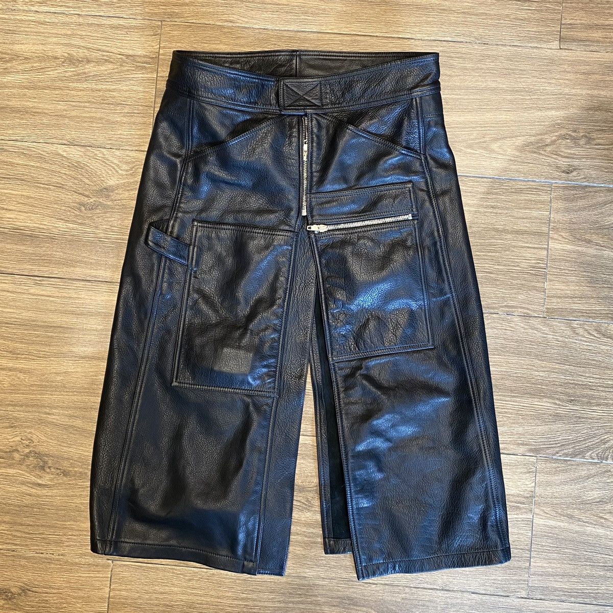 Vetements Vetements SS16 Leather mid skirt Size US 30 / EU 46 - 1 Thumbnail