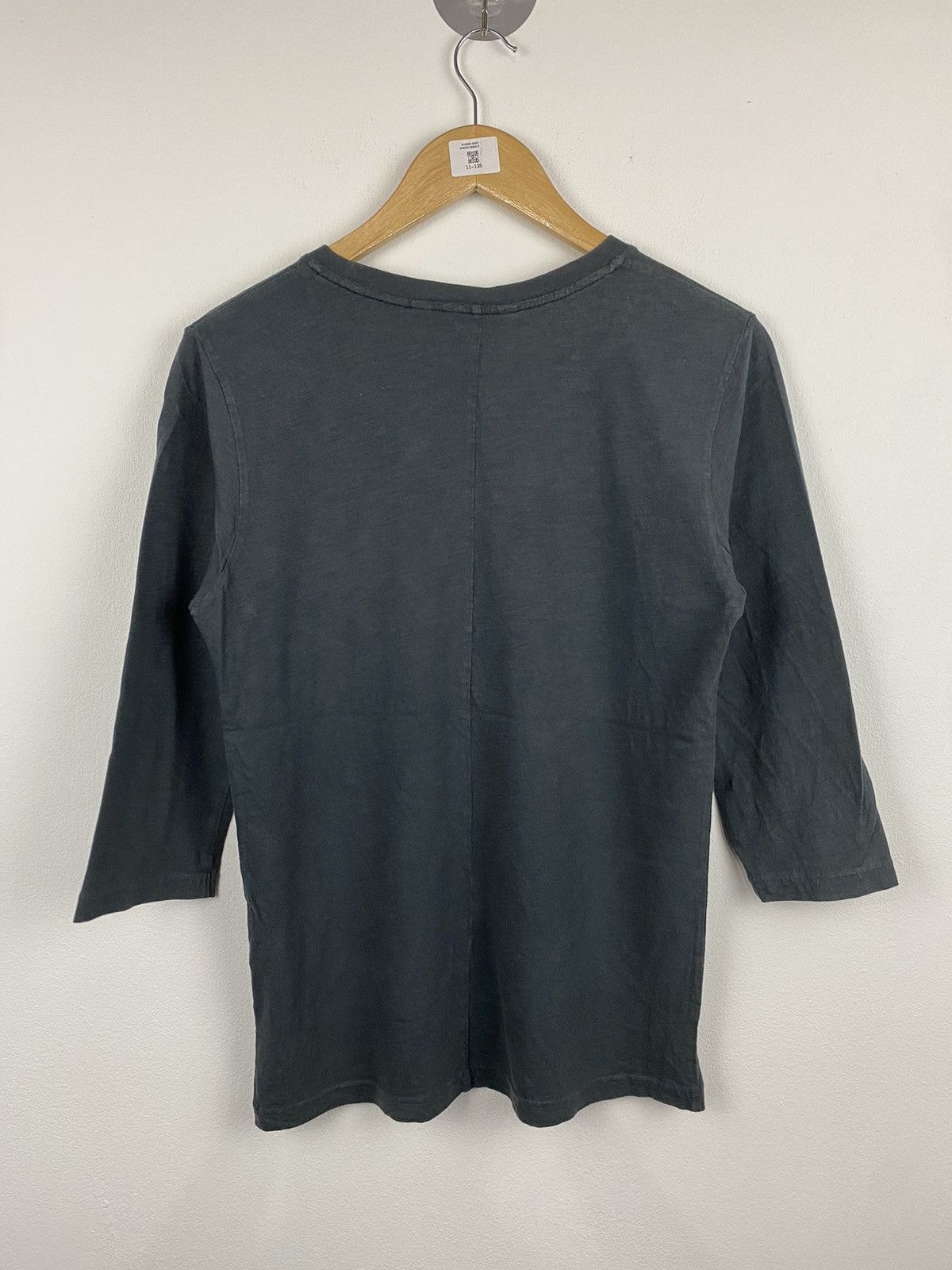 Undercover Uniqlo Undercover Raglan T-shirt Size US S / EU 44-46 / 1 - 6 Thumbnail