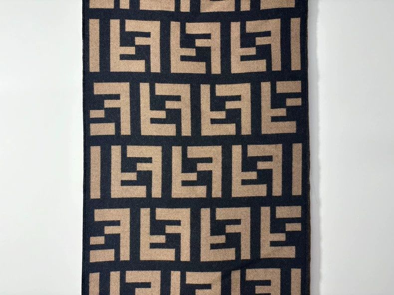 Fendi Fendi DoubleSided Wool Silk Scarf Size ONE SIZE - 5 Thumbnail