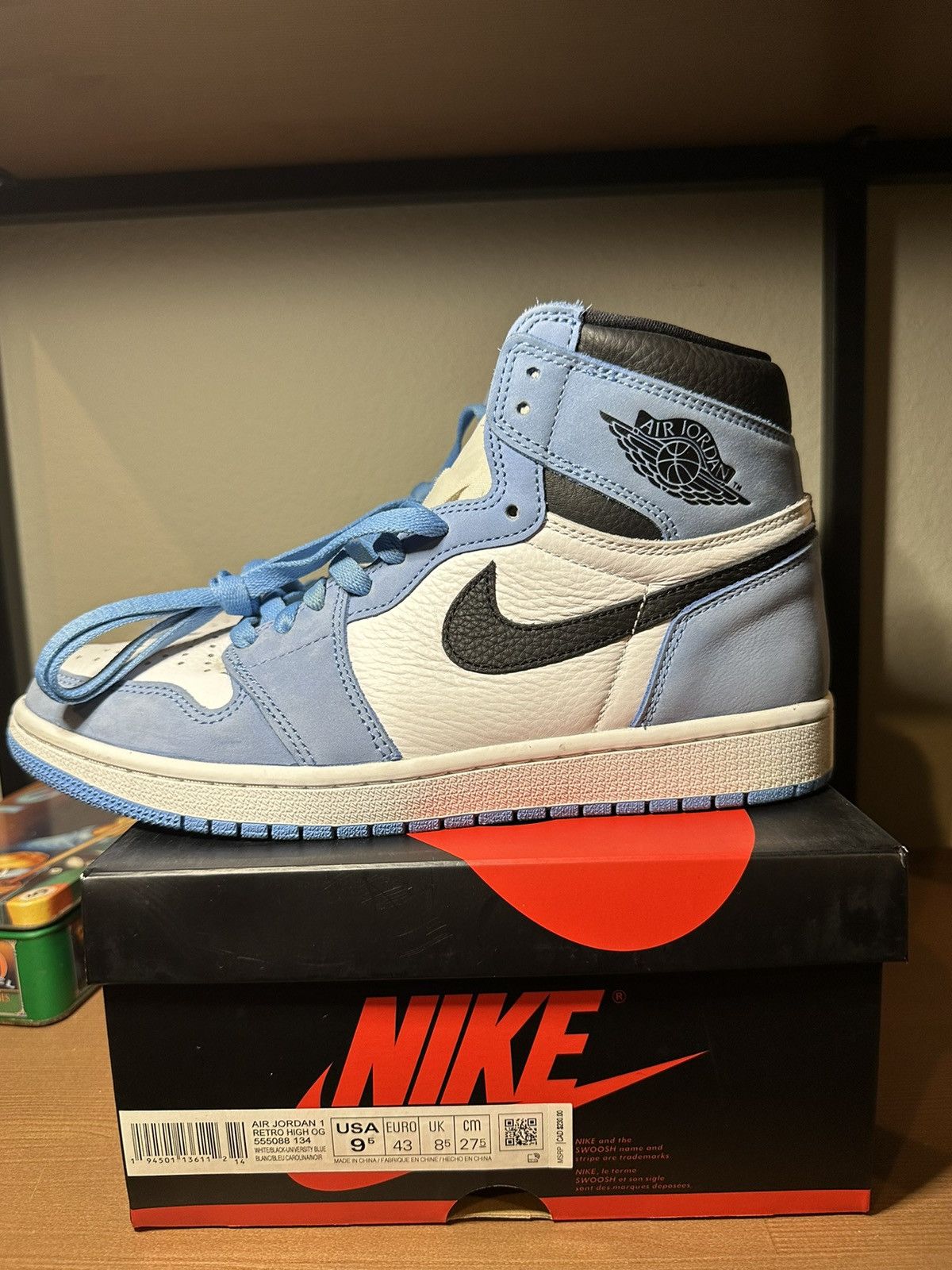 Jordan Brand × Nike Jordan 1 Retro High University Blue Size US 9.5 / EU 42-43 - 2 Thumbnail