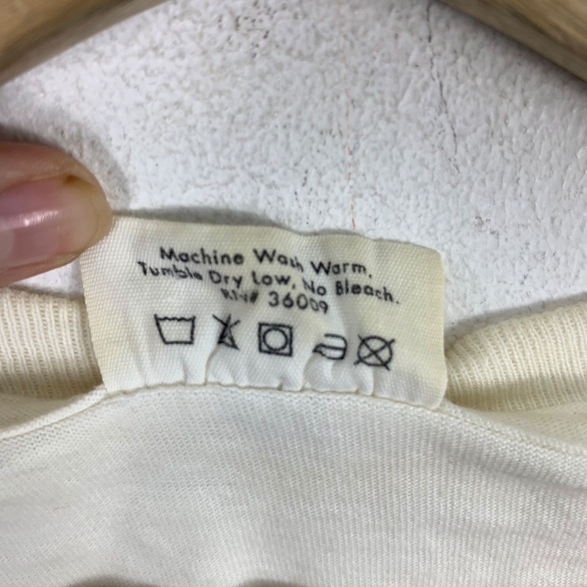 Calvin Klein Vintage 1995 CALVIN KLEIN JEANS Collection Trash Tee Shirt Size XL / US 12-14 / IT 48-50 - 6 Thumbnail