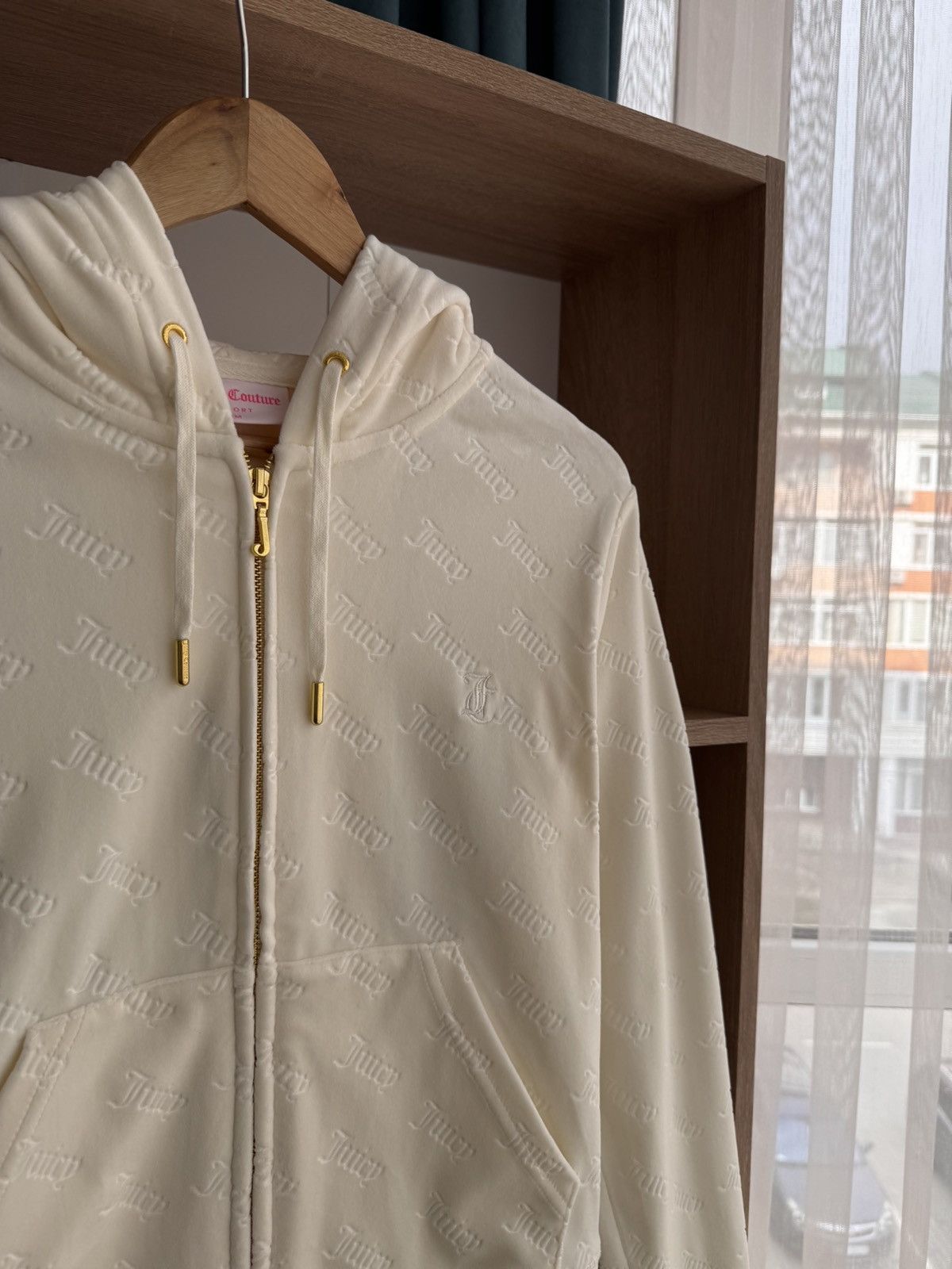Juicy Couture Juicy Couture Sport MilkyBeige Luxury Multilogo VelourHoodie Size M / US 6-8 / IT 42-44 - 3 Thumbnail