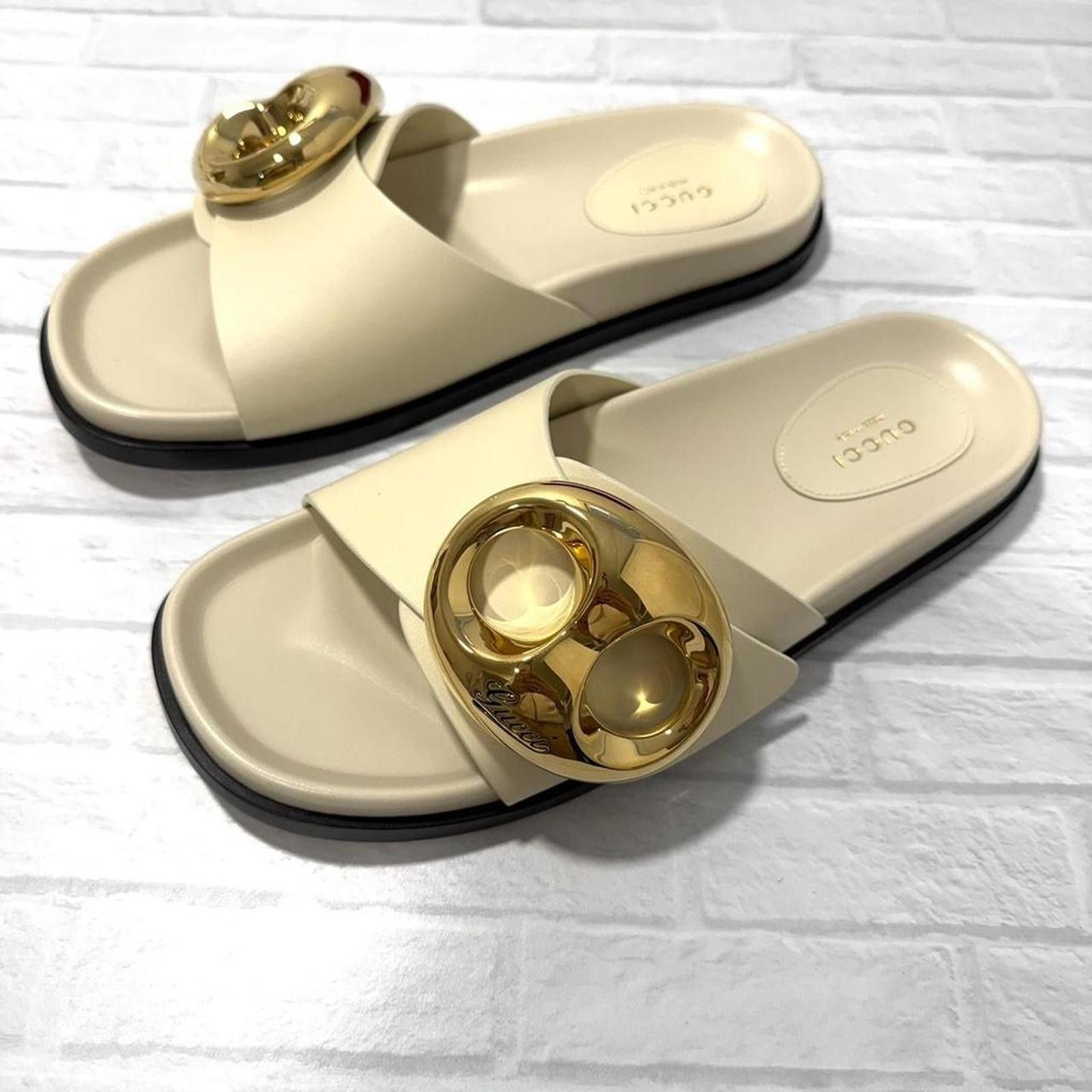 Gucci Gucci Gold Marina Chain Leather Slides Size US 9.5 / IT 39.5 - 2 Thumbnail