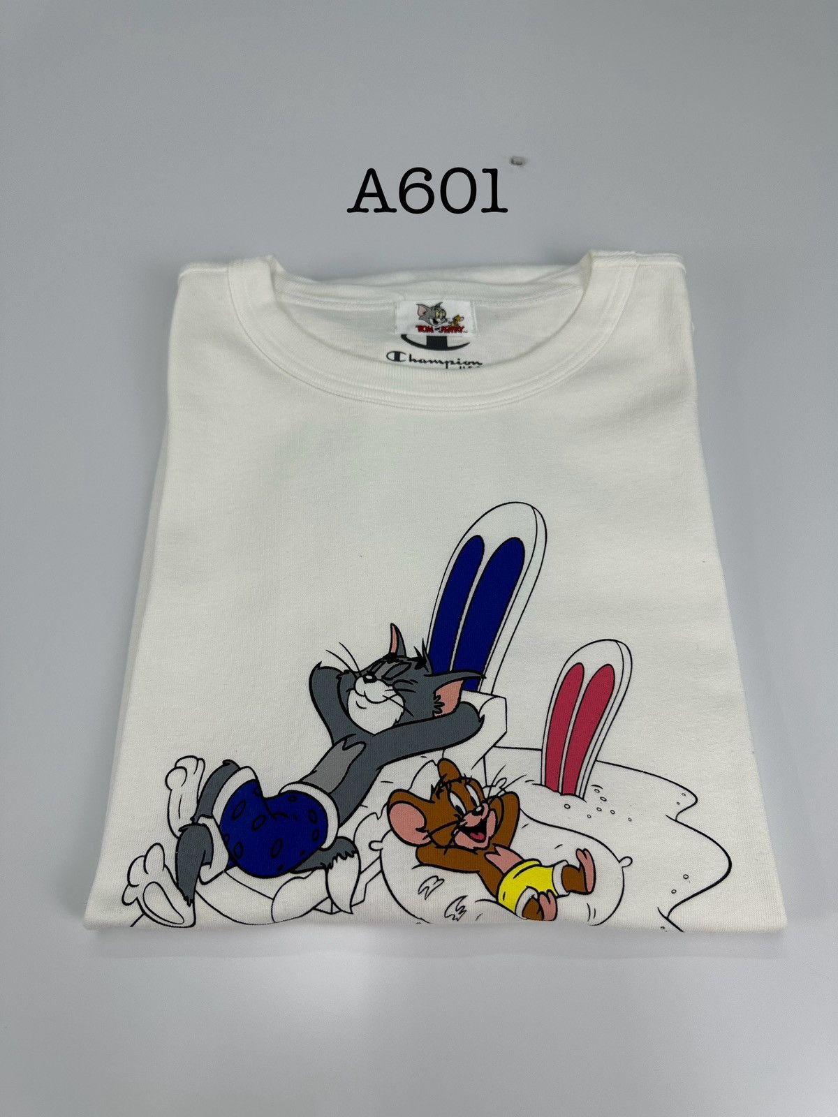 Champion Champion X Tom and Jerry Vintage Tshirt A601 Size US L / EU 52-54 / 3 - 10 Thumbnail