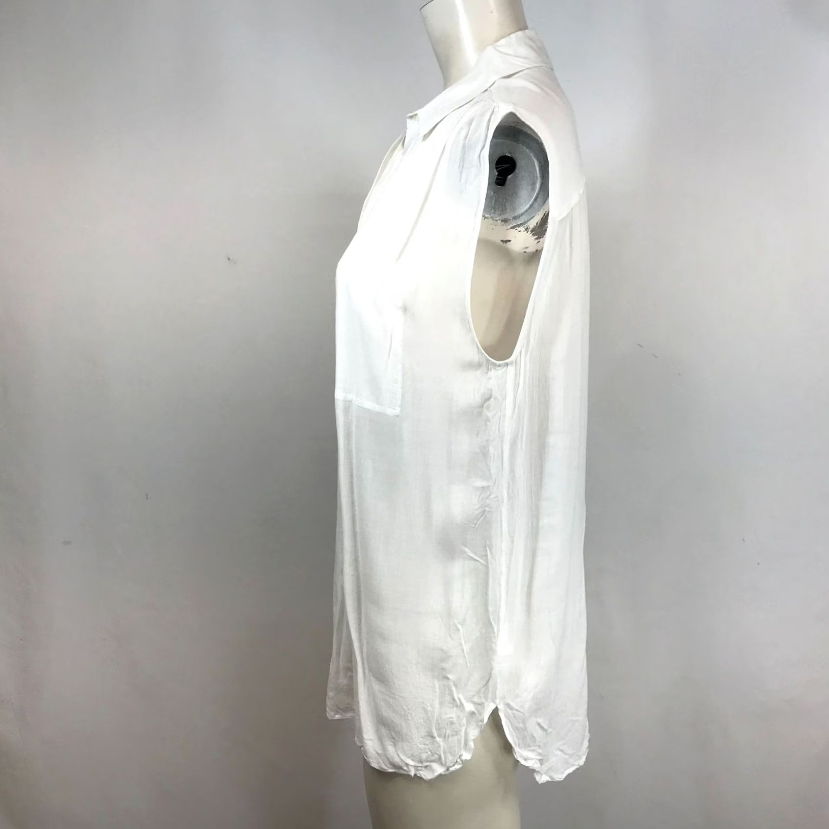 Vince Vince. WOMEN'S S Small WHITE Sleeveless Collared Button Tunic Top with Pockets Shirt Women S White Tunic Pockets Size S / US 4 / IT 40 - 6 Thumbnail