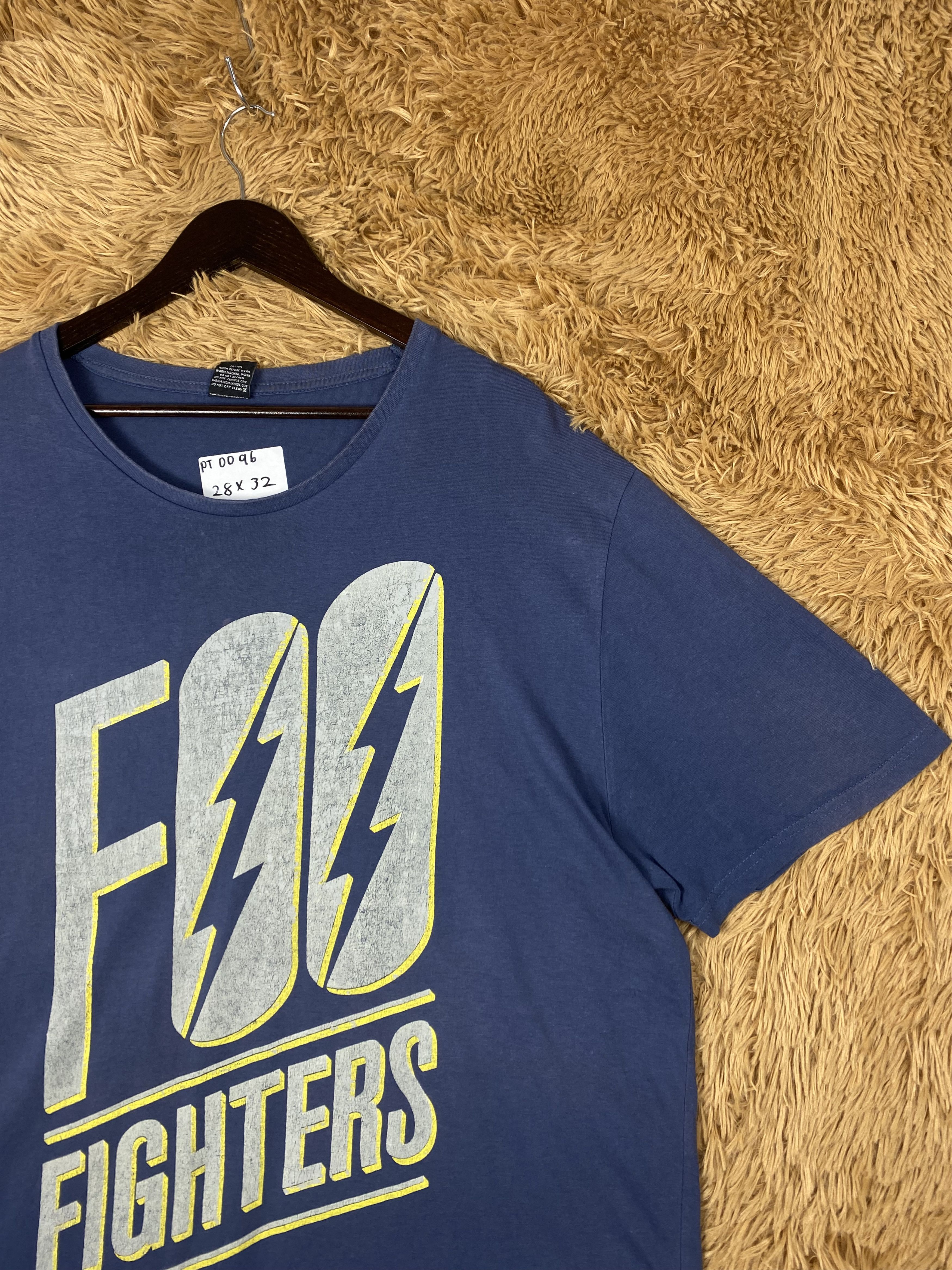 Band Tees Vintage Foo Fighters Shorts Sleeve T-Shirts PT0096 Size US XXL / EU 58 / 5 - 3 Thumbnail