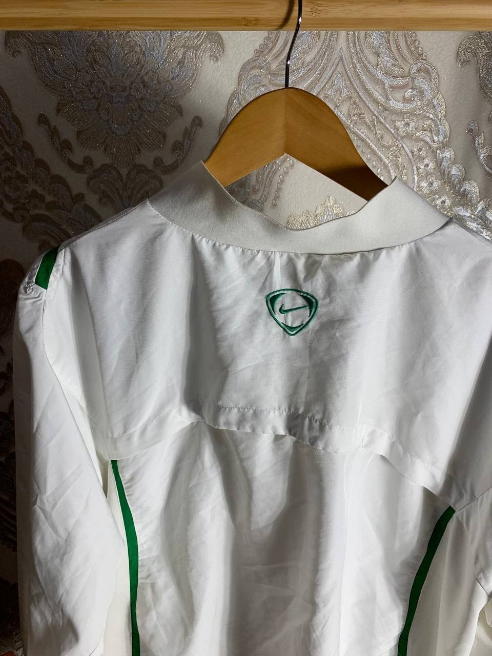 Vintage VERY RARE NIKE FC CELTIC SCOTLAND SOCCER LIGHT JACKET RETRO Size US XL / EU 56 / 4 - 8 Thumbnail