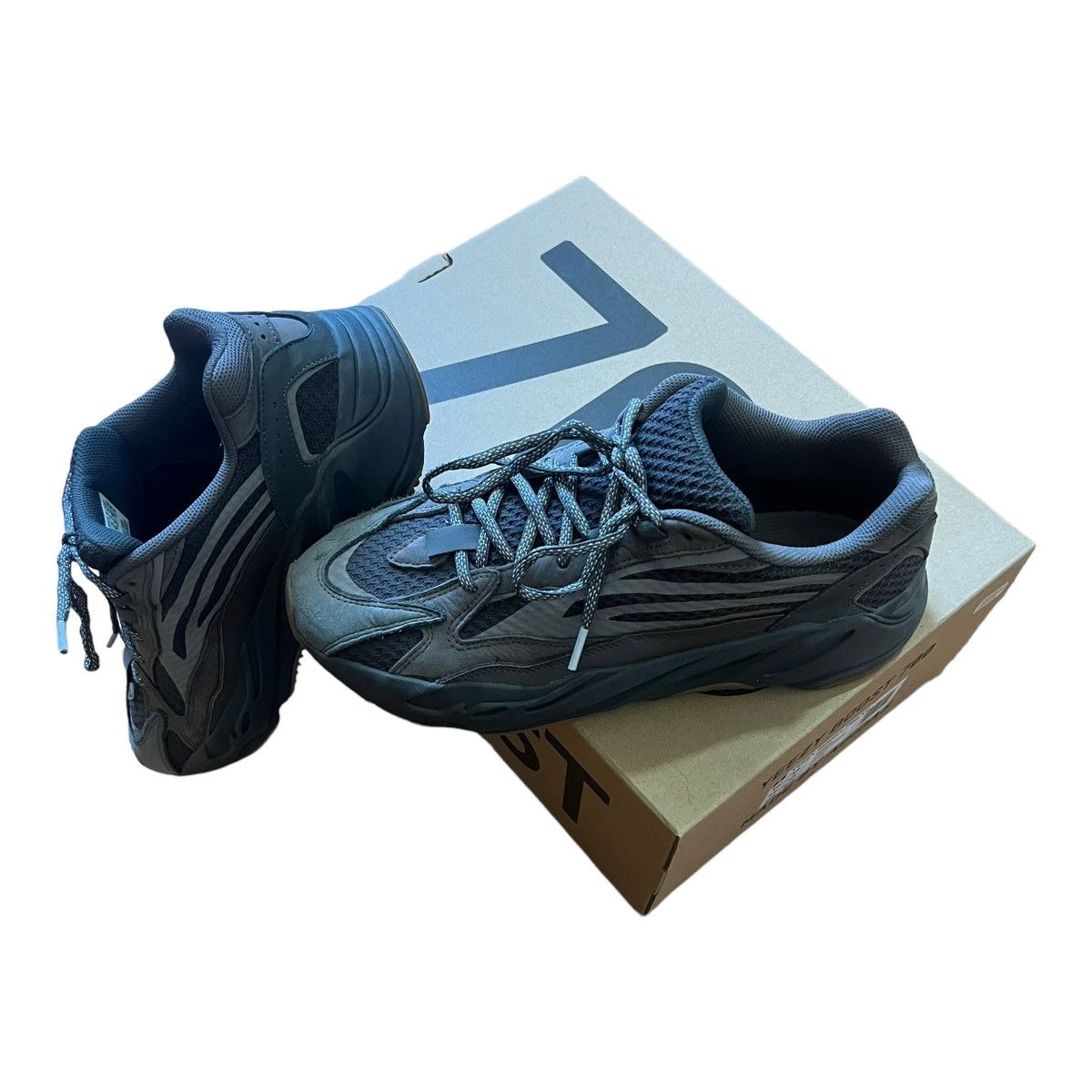Adidas × Kanye West YEEZY BOOST 700 V2 GEODE COLORWAY Size US 10.5 / EU 43-44 - 7 Thumbnail