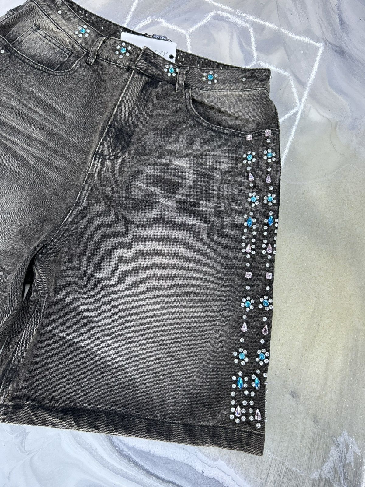 Vale Vale Black Candy Jean Shorts Size 36 Size US 36 / EU 52 - 4 Thumbnail