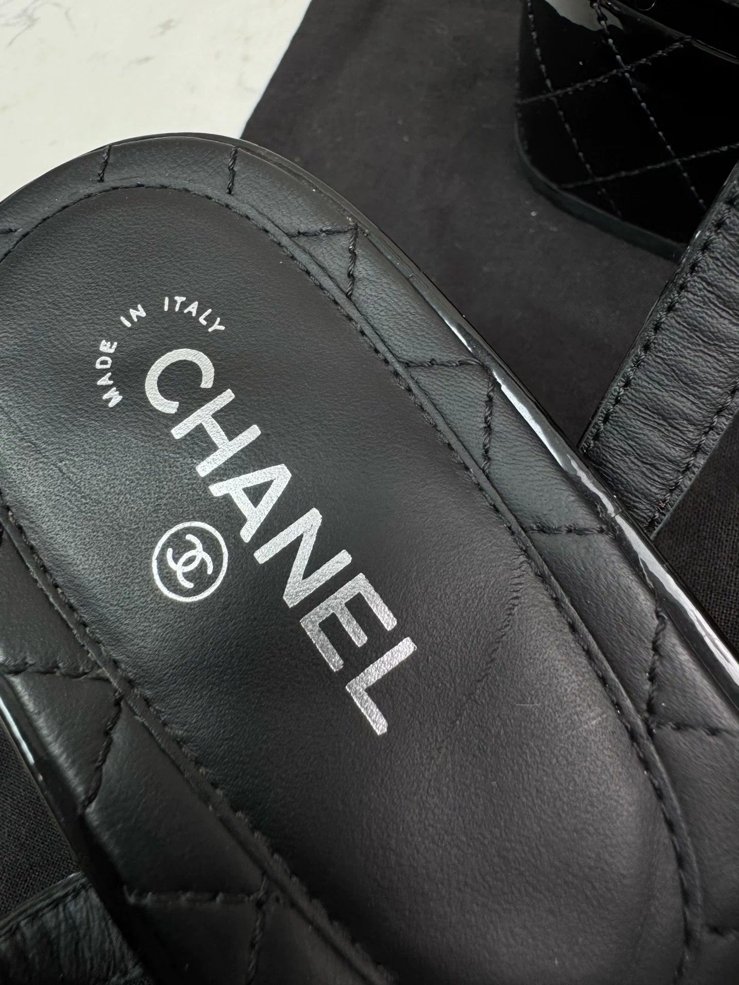 Chanel Chanel Authentic Sandals FR 39 2-3 wears cleaned Size US 8 / IT 38 - 3 Thumbnail