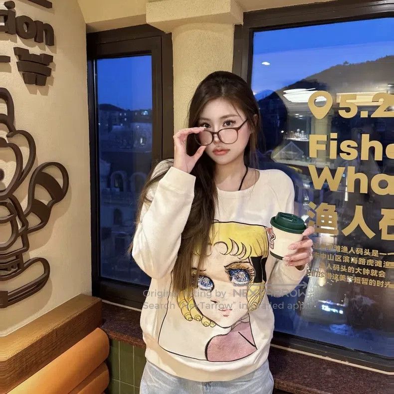 Gucci Gucci Beige princess printed round-neck long-sleeved sweat Size L / US 10 / IT 46 - 6 Thumbnail