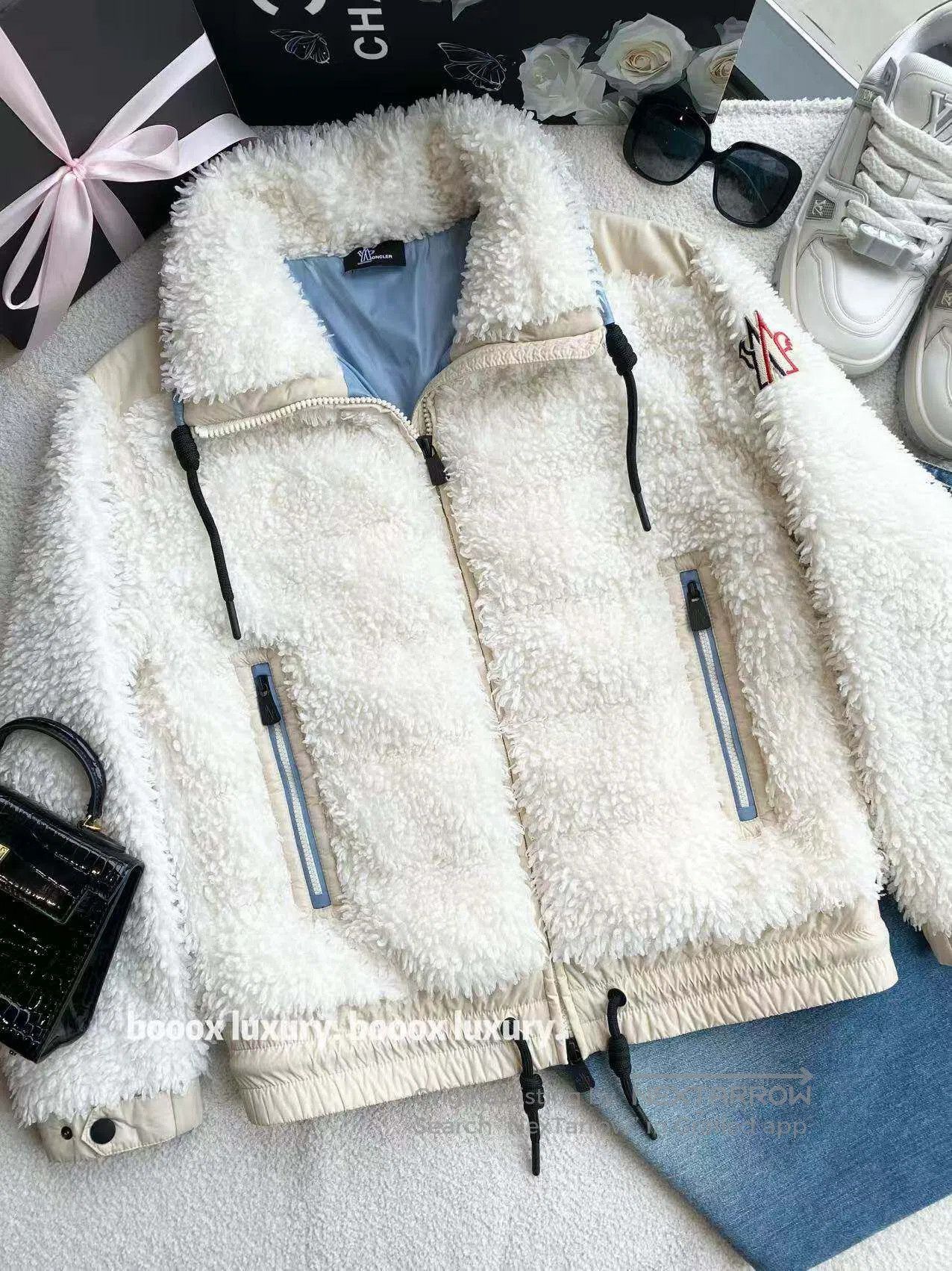Moncler Moncler Lambwool teddy coat| Size L / US 10 / IT 46 - 1 Thumbnail
