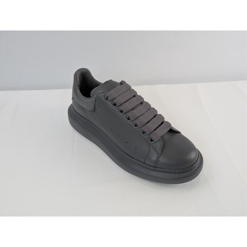 Alexander McQueen o1rshd1 Leather Oversized Sneaker in Lead Pencil Size US 10 / EU 43 - 3 Thumbnail