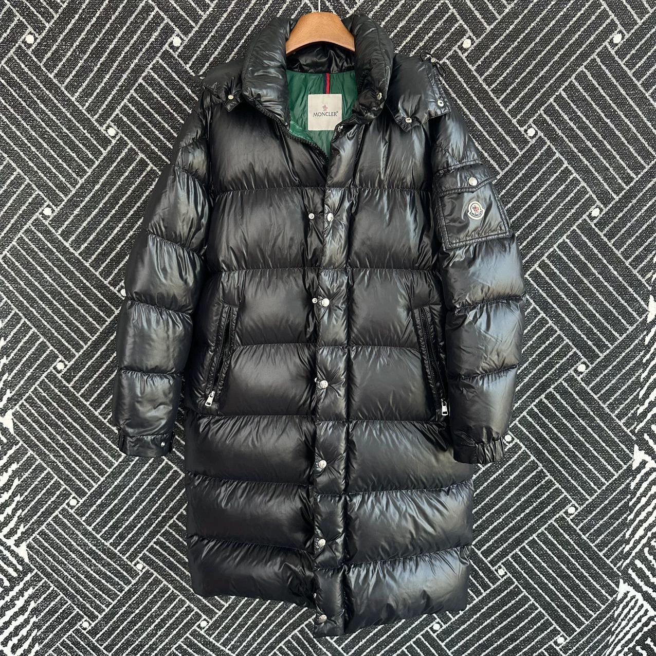 Moncler Moncler Hanoverian 99 New Shiny Black Down Coat 4 Size US XL / EU 56 / 4 - 1 Thumbnail