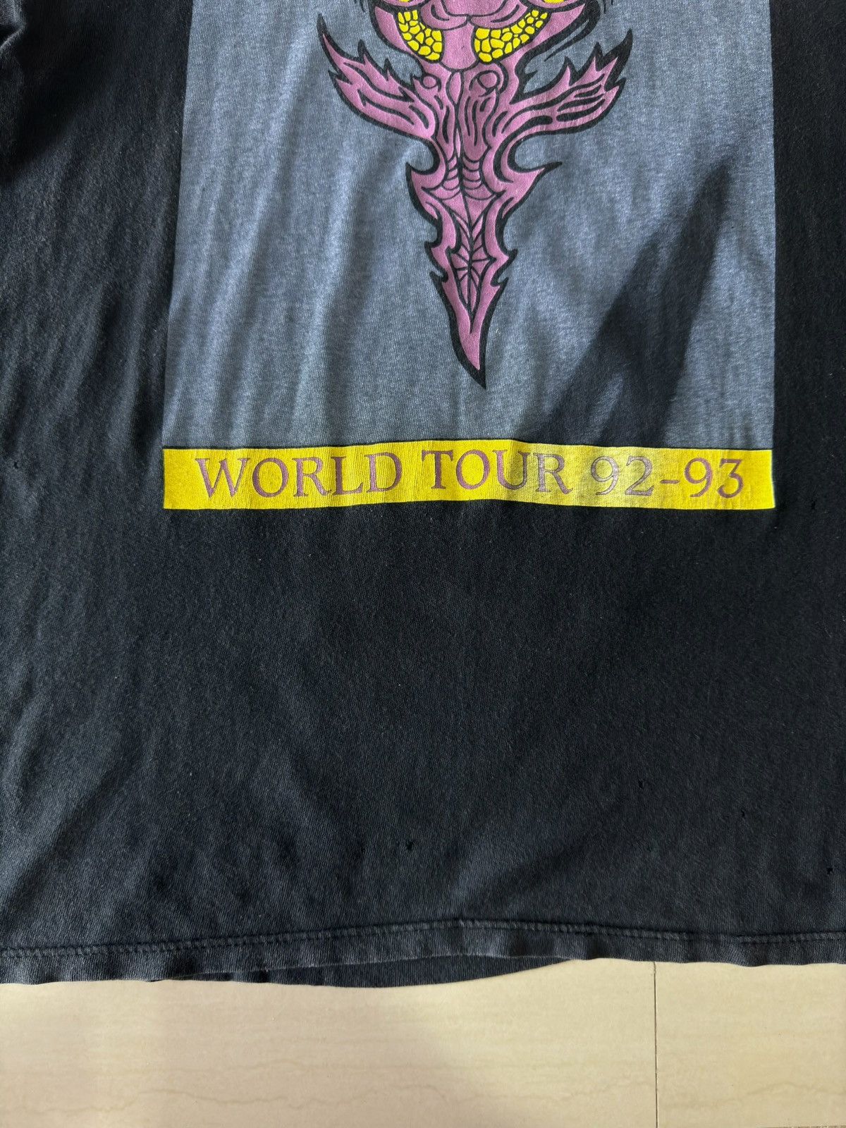 Band Tees 1992-1993 Warrant Dog Eat Dog World Tour 90s Brockum Shirt Size US L / EU 52-54 / 3 - 17 Thumbnail