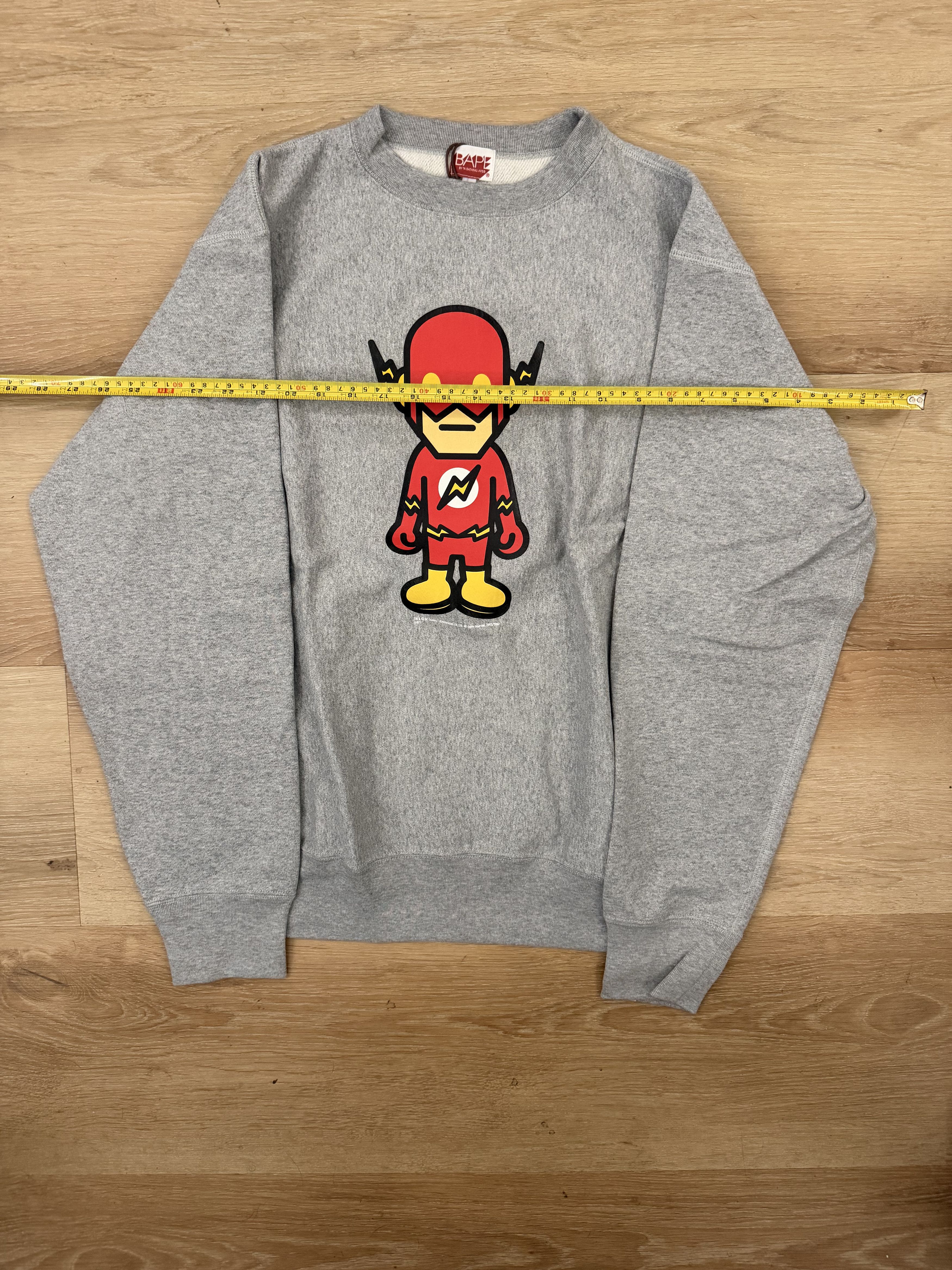 Bape × DC Comics BAPE X DC FLASH CREWNECK 2007 GRAY Size US M / EU 48-50 / 2 - 3 Thumbnail