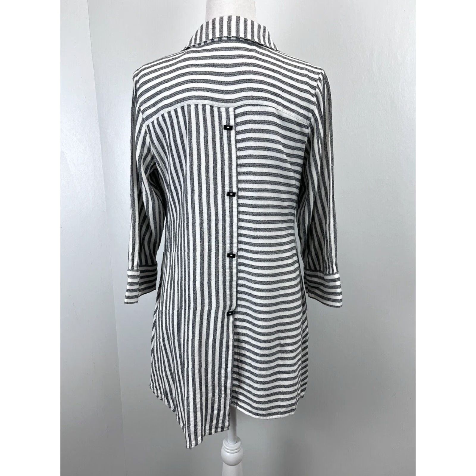 Soft Surroundings Soft Surroundings Striped Tunic Shirt Long Sleeve Asymmetric Hem Women's Grey White Cotton Blend Size S / US 4 / IT 40 - 3 Thumbnail