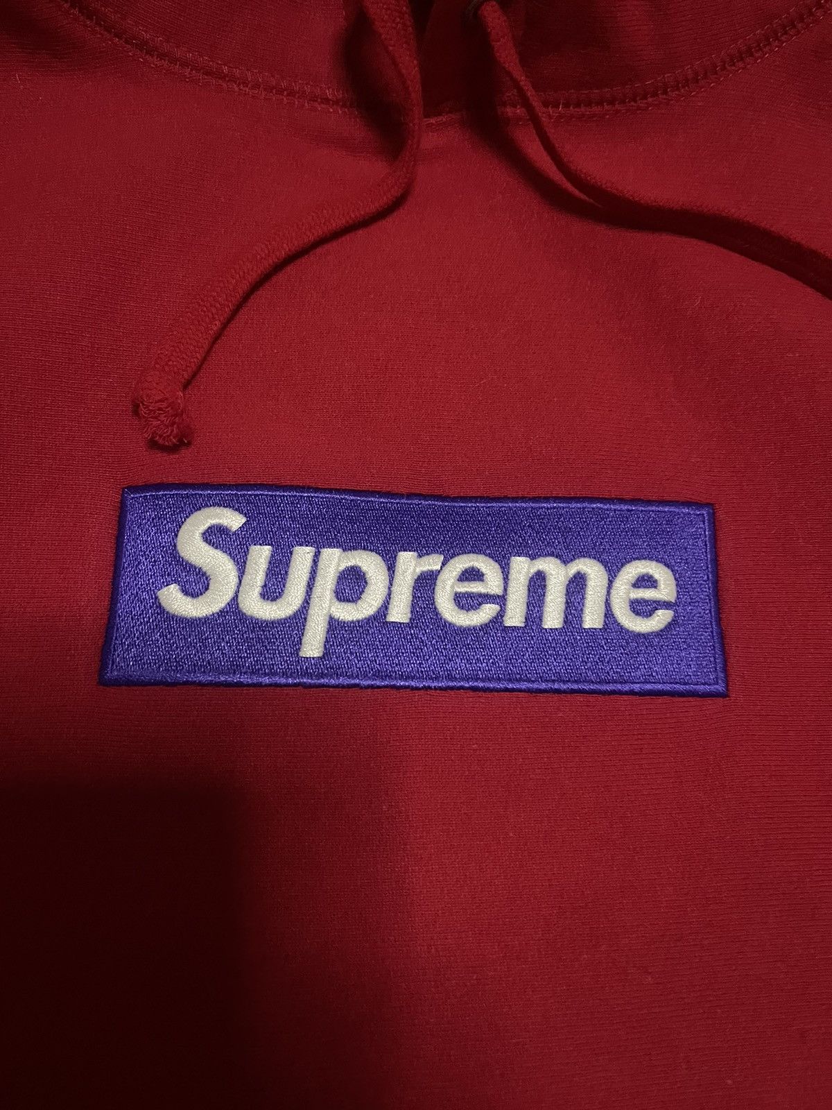 Supreme Supreme fw17 purple on red box logo hood sweatershirt Size US M / EU 48-50 / 2 - 4 Thumbnail