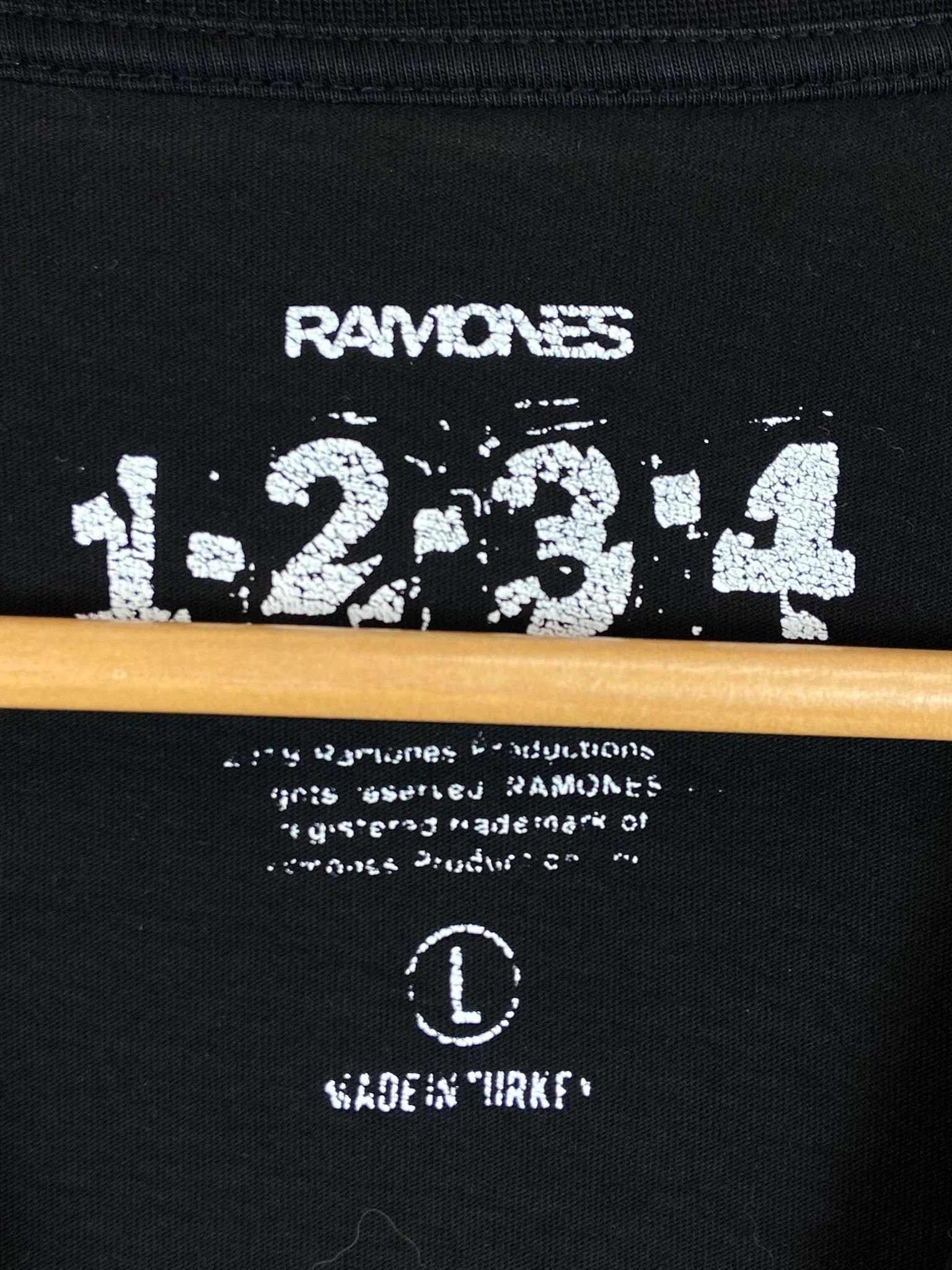 Vintage Ramones band tee vintage 90s punk rock grunge tour shirt L Size US L / EU 52-54 / 3 - 3 Thumbnail
