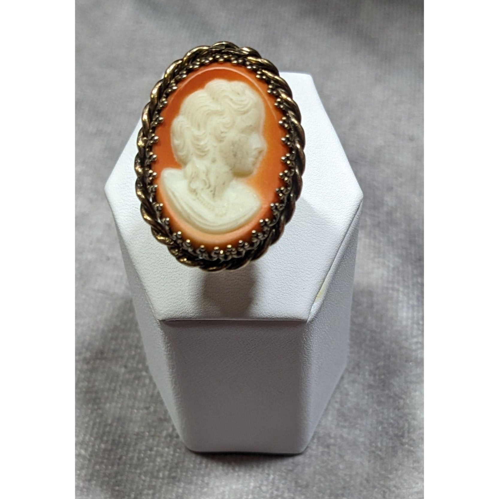 Other Vintage Cameo Ring Victorian Style Gold Tone Adjustable 7.5 Size ONE SIZE - 8 Thumbnail