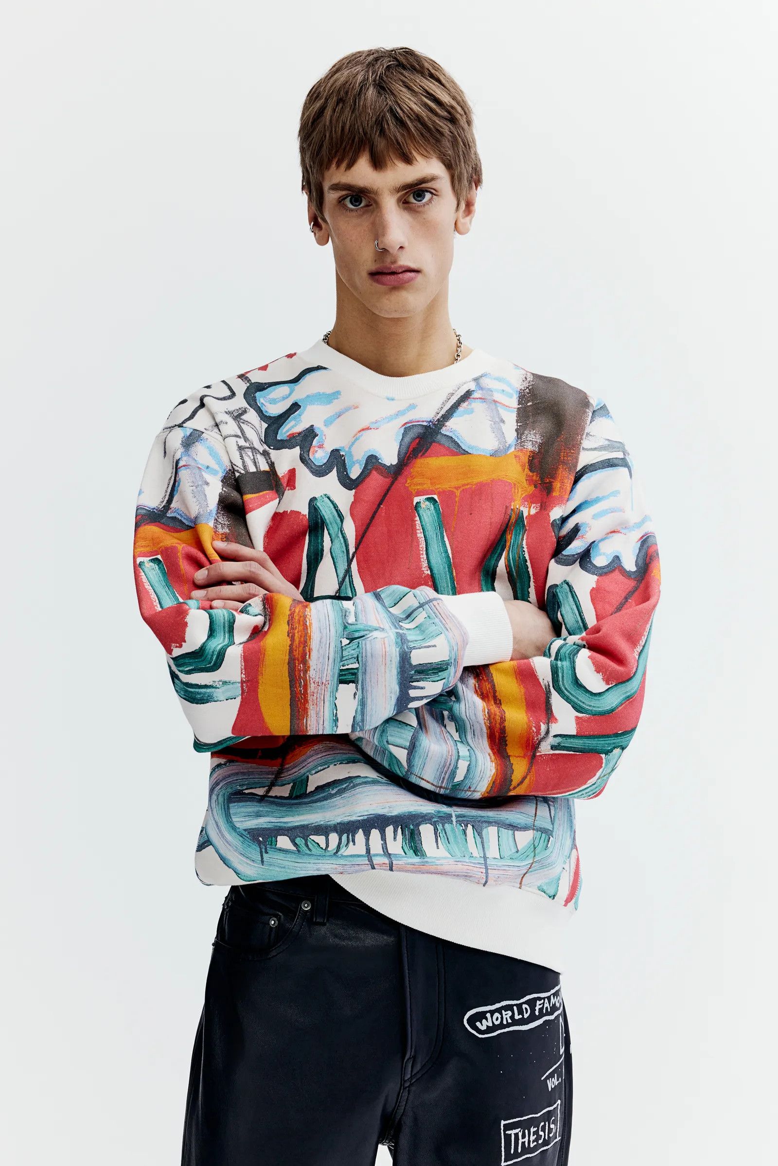 H&M × Jean-Michel Basquiat × Who Decides War Jean-Michel Basquiat Who Decides War H&M Sweatshirt Oversize Size US XL / EU 56 / 4 - 2 Thumbnail