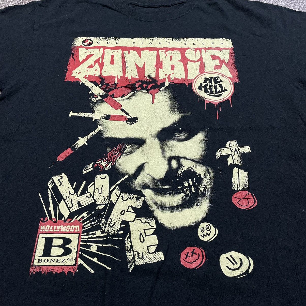 Band Tees Vintage Y2K ZOMBIE FACE ABSTRACT ANGRY HORROR XL Size US XL / EU 56 / 4 - 4 Thumbnail