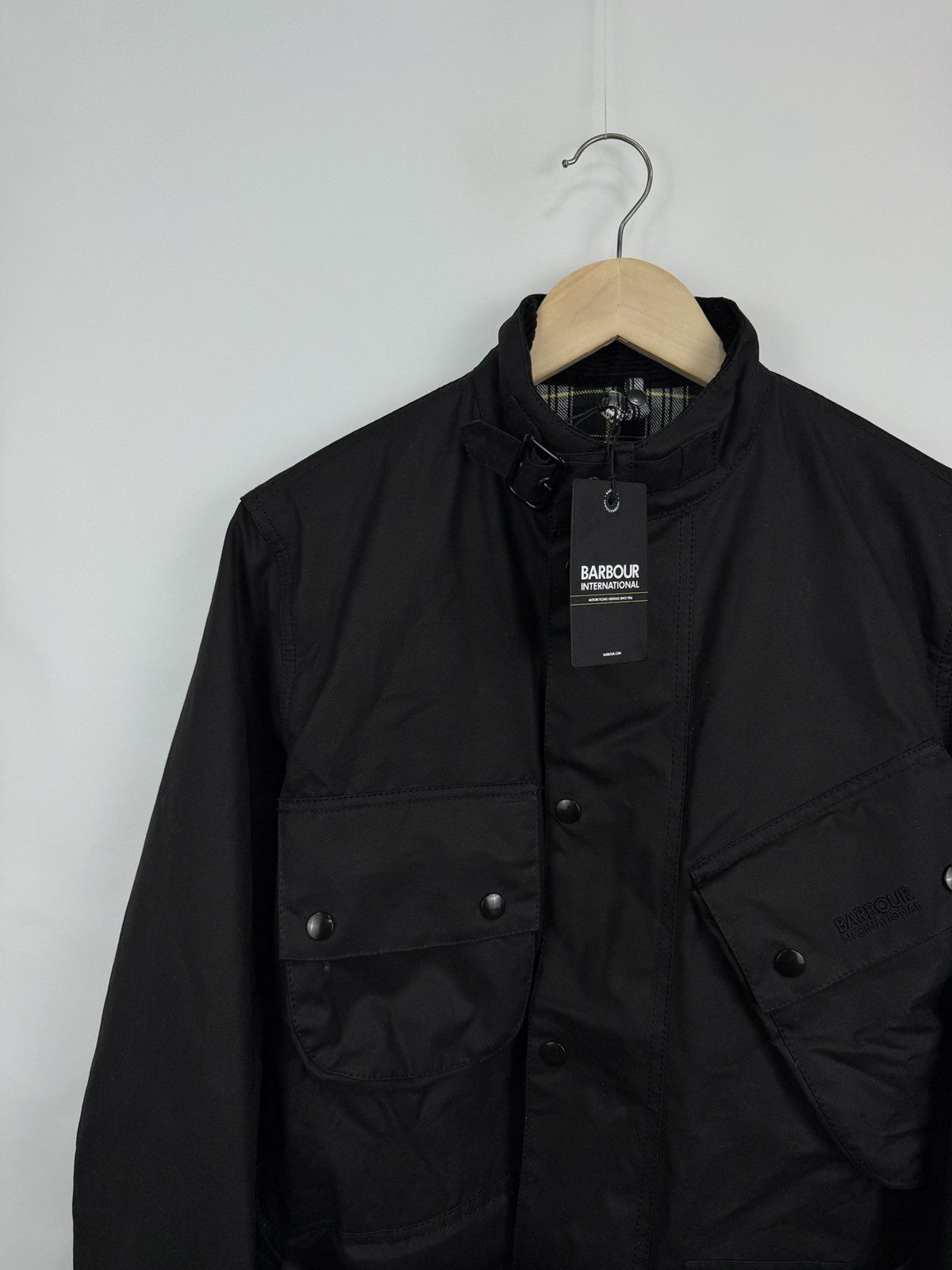 Barbour 🏴󠁧󠁢󠁥󠁮󠁧󠁿❗️NEW Barbour International A7 Wax Jacket Reflective Retro Size US S / EU 44-46 / 1 - 7 Thumbnail