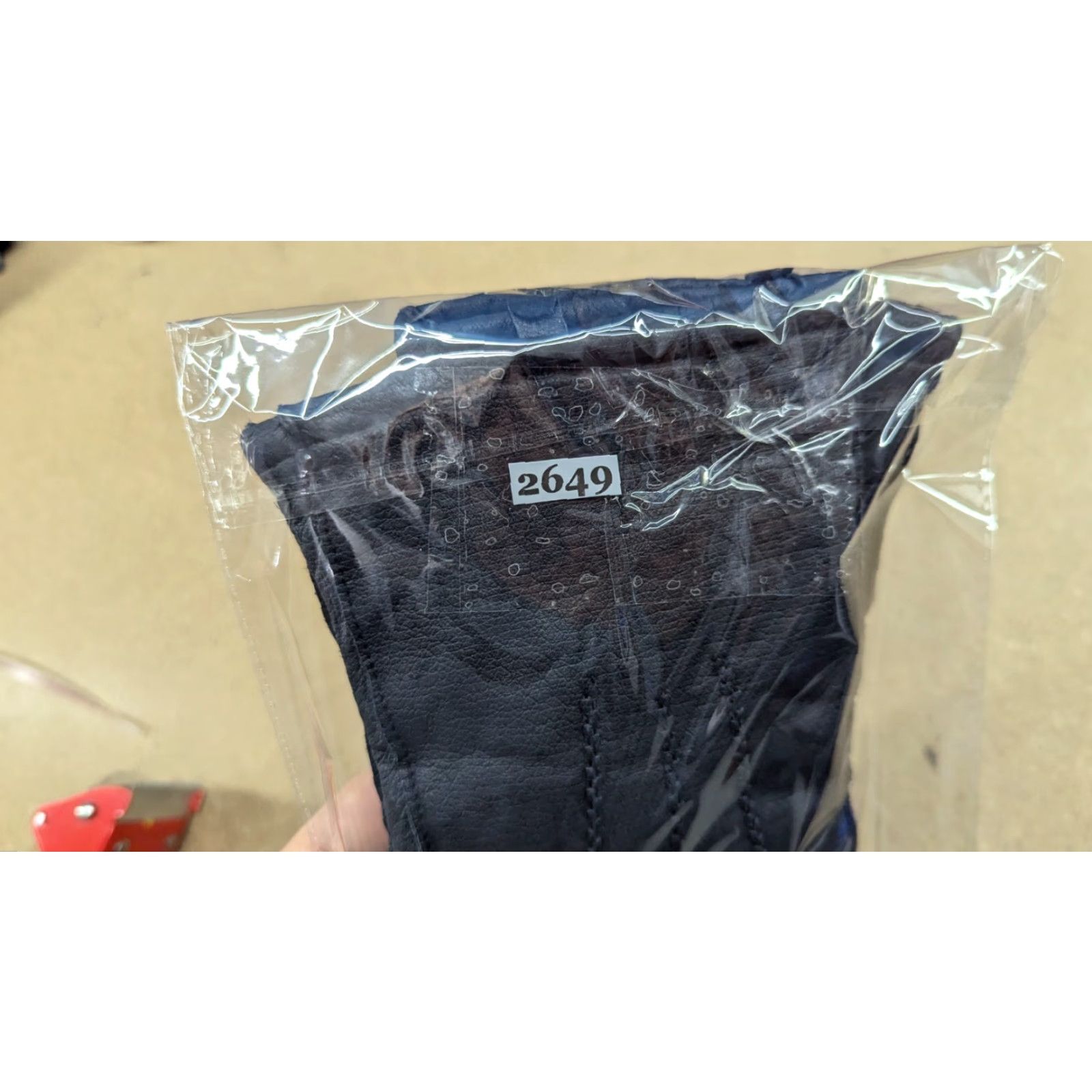 Vintage Genuine Leather Mens Gloves XL Black Lined Warm Winter - Unbranded Glove Mens XL Winter Black Leather Gloves Size ONE SIZE - 8 Thumbnail