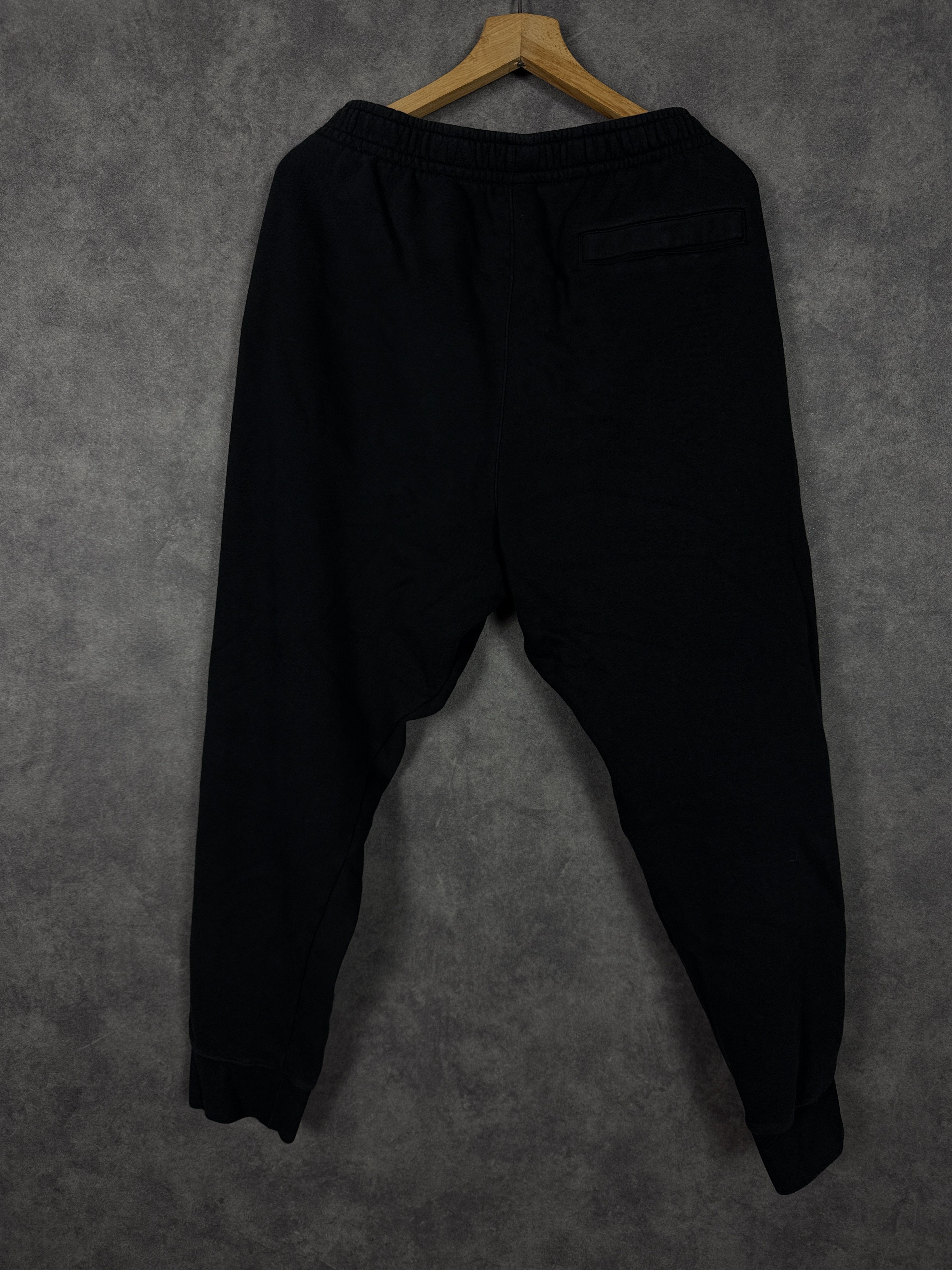 Nike Nike sweatpants joggers black classic mini logo spellout Size US 32 / EU 48 - 5 Thumbnail