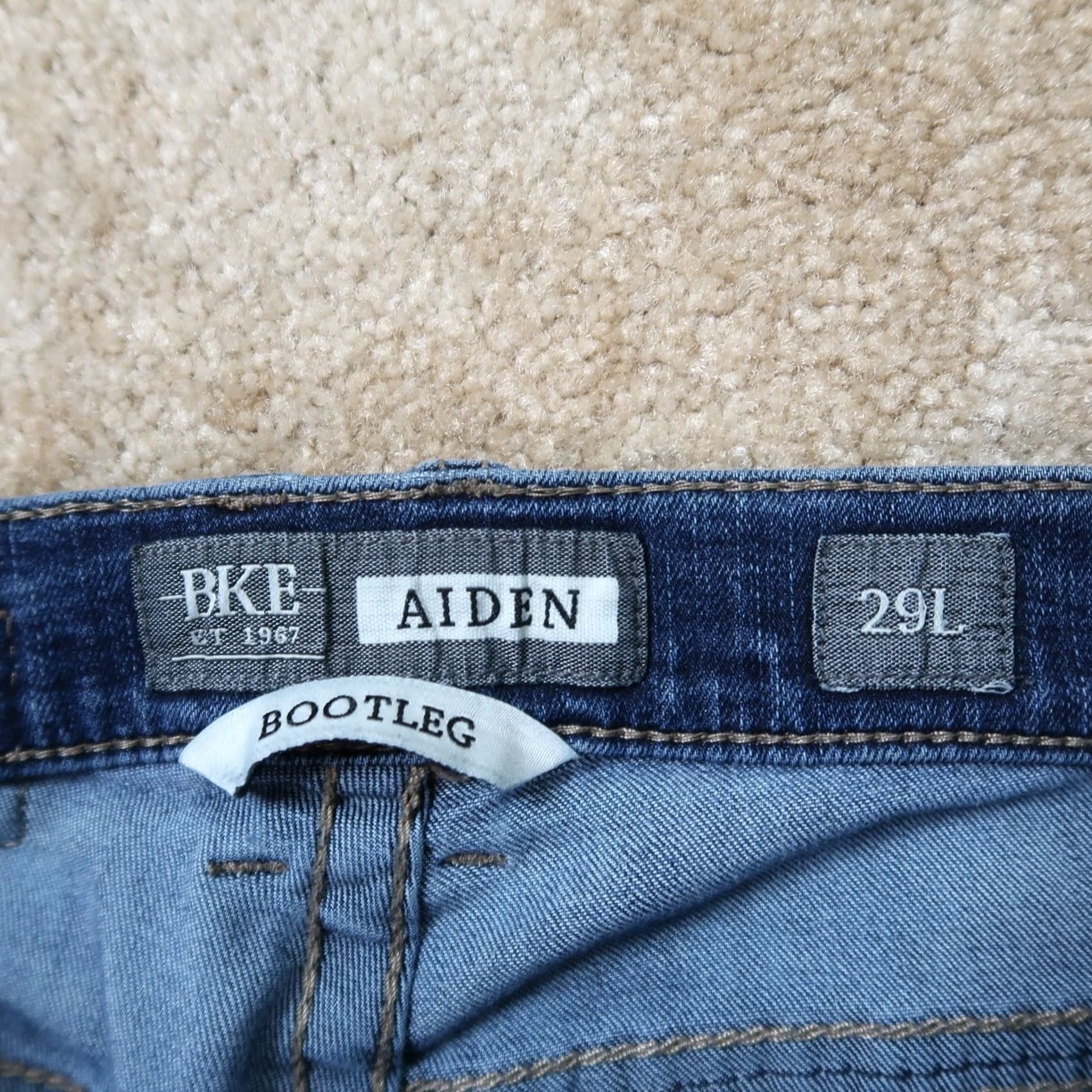 Vintage BKE Buckle Aiden Jeans Men’s 29 Regular Blue Denim Straight 5-Pocket Size 29x33 Vintage No Size US 29 - 6 Thumbnail