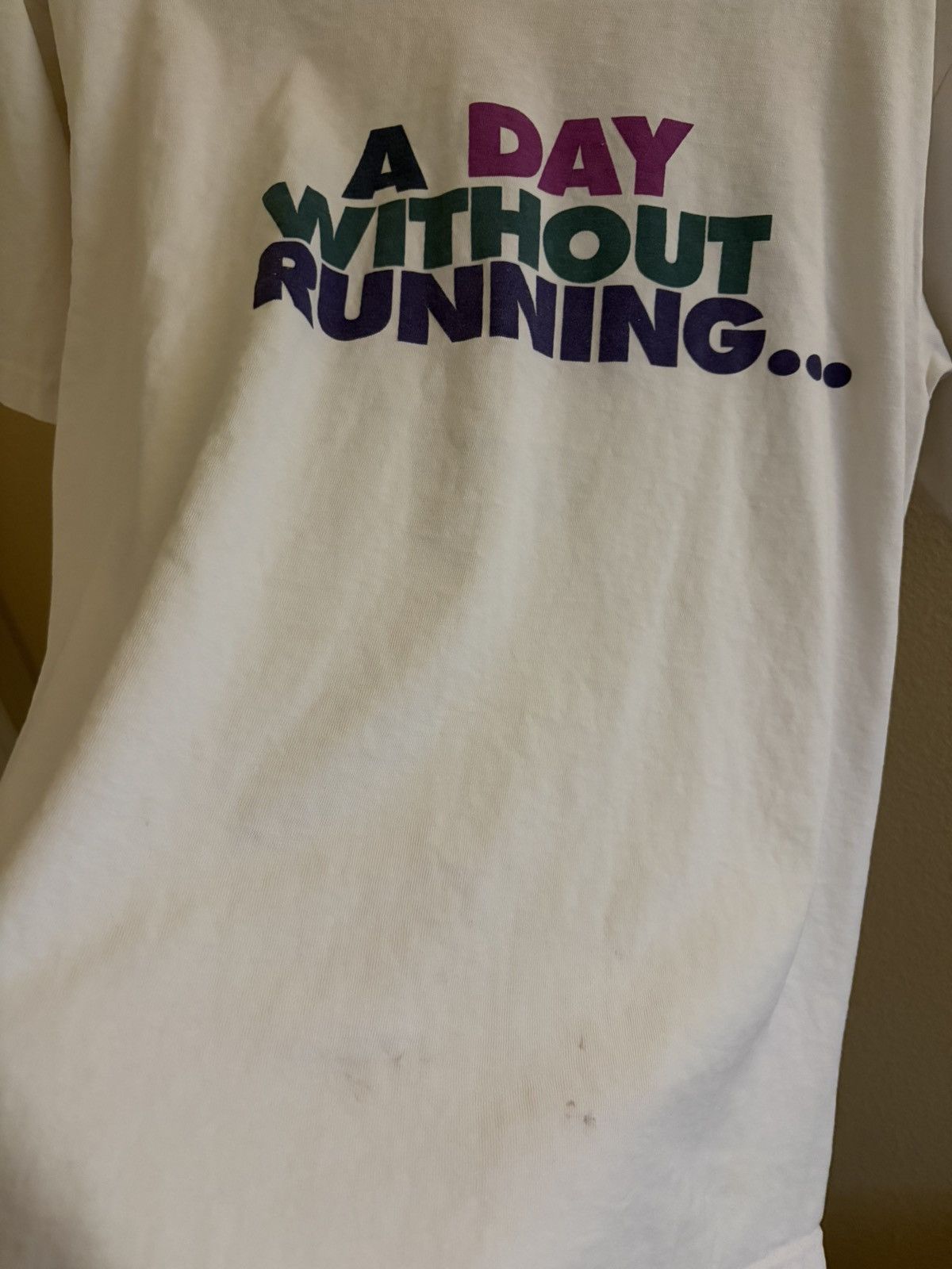 Vintage Vintage 90s Nike “Day Without Running Is A Bad Air Day” Tee Size US M / EU 48-50 / 2 - 7 Thumbnail