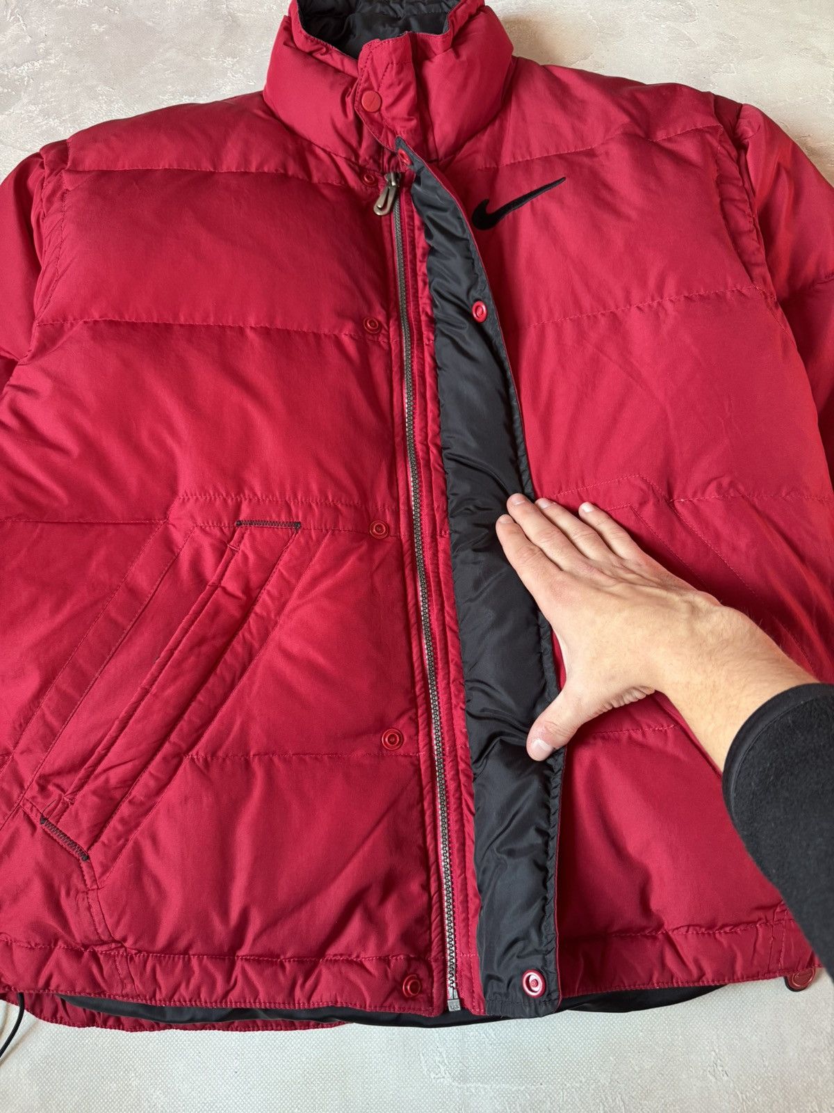 Nike Vintage Nike Big Swoosh Y2k Red Down Puffer Jacket Size US S / EU 44-46 / 1 - 8 Thumbnail