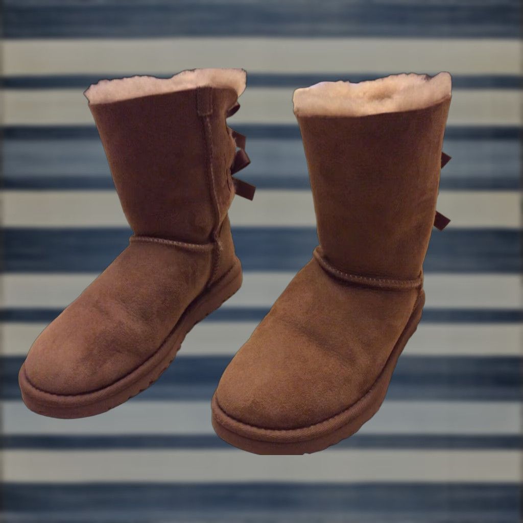 VINTAGE UGG Australia Bailey Bow II Leather Velvet Ribbon Mid-Calf