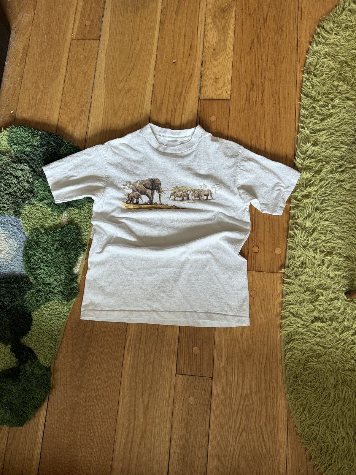 Vintage VINTAGE ELEPHANT TEE Size US S / EU 44-46 / 1 - 1 Thumbnail