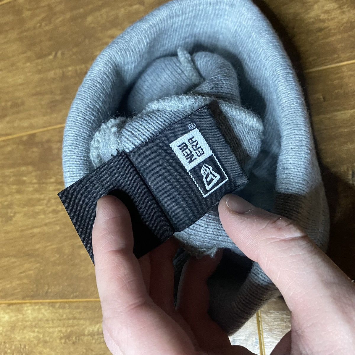 New Era × Supreme Authentic Supreme FW18 Heather Grey Box Logo Beanie Size ONE SIZE - 5 Thumbnail