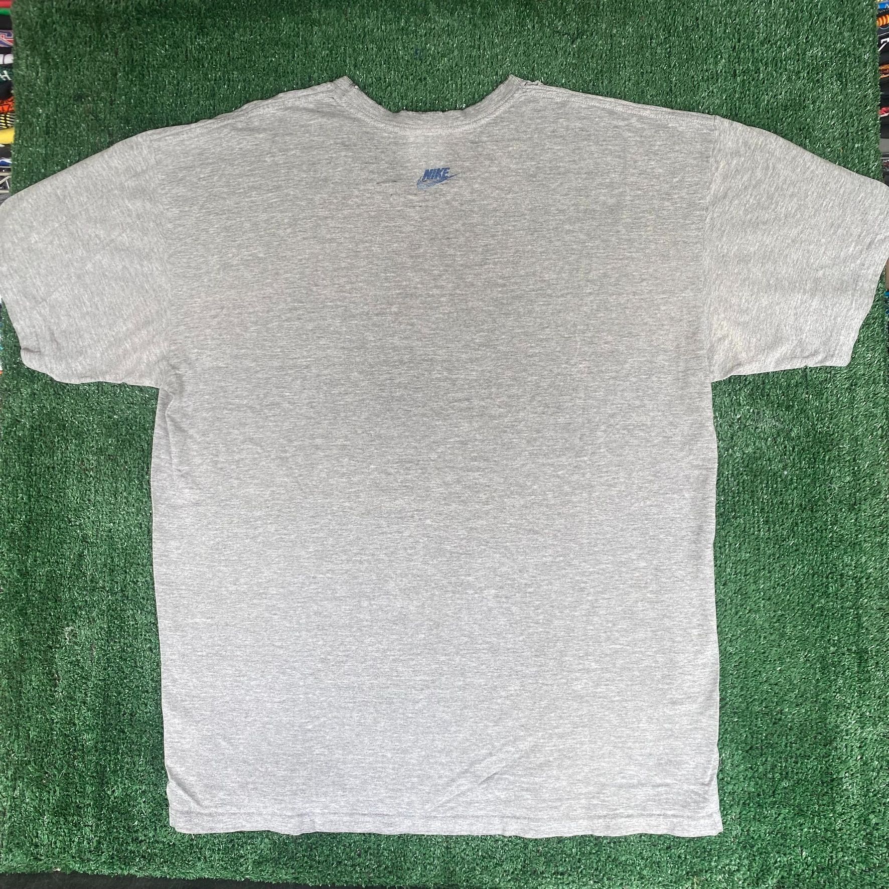 Nike Vintage Y2K Nike Cortez Shirt Retro Sneaker Logo Tee Size US XL / EU 56 / 4 - 5 Thumbnail