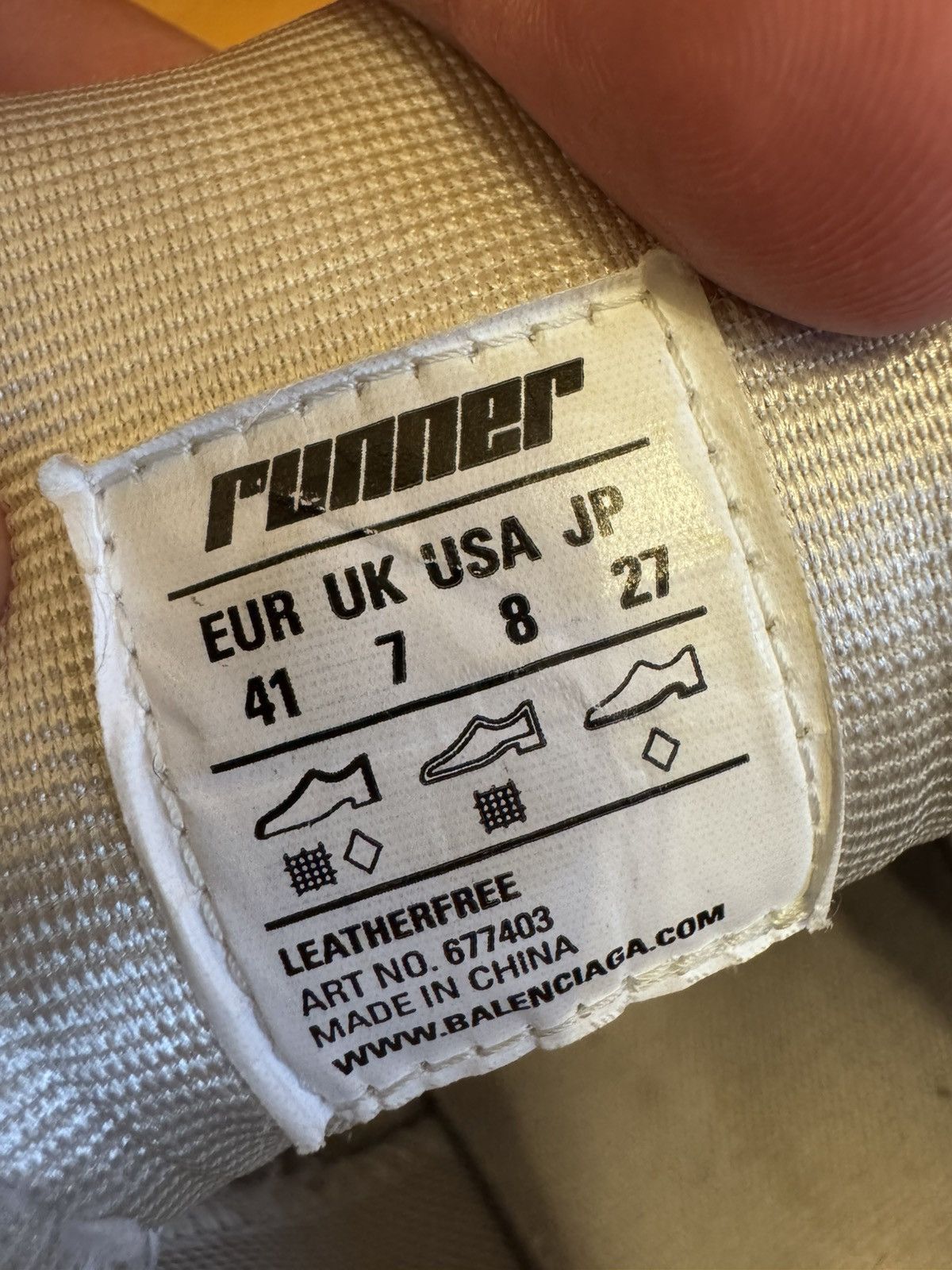 Balenciaga Balenciaga Runner Beige Size US 8 / EU 41 - 15 Thumbnail