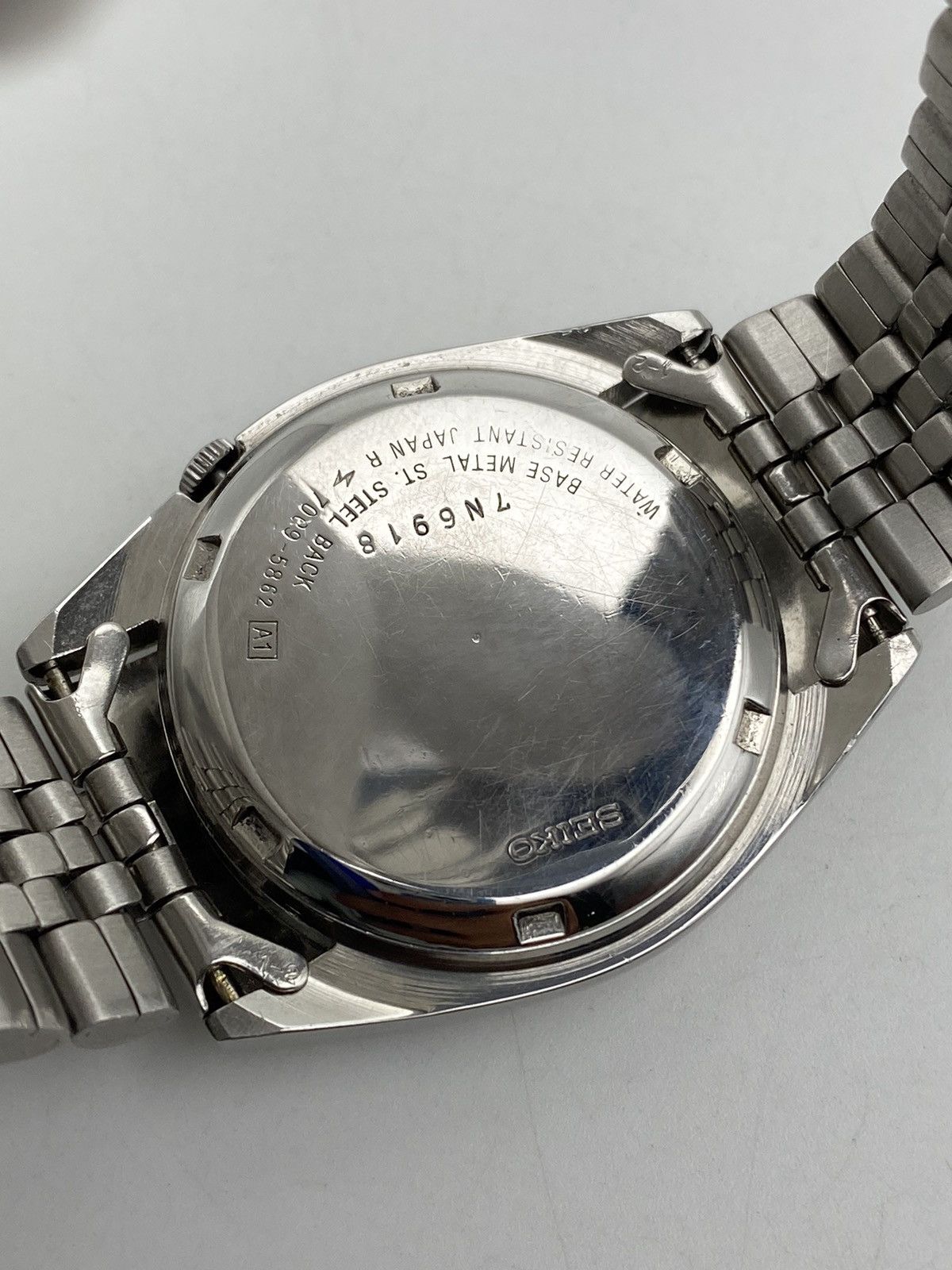 Seiko Seiko 5 Automatic 7009 Fluted Bezel Men’s Wristwatch Size 36 - 10 Thumbnail
