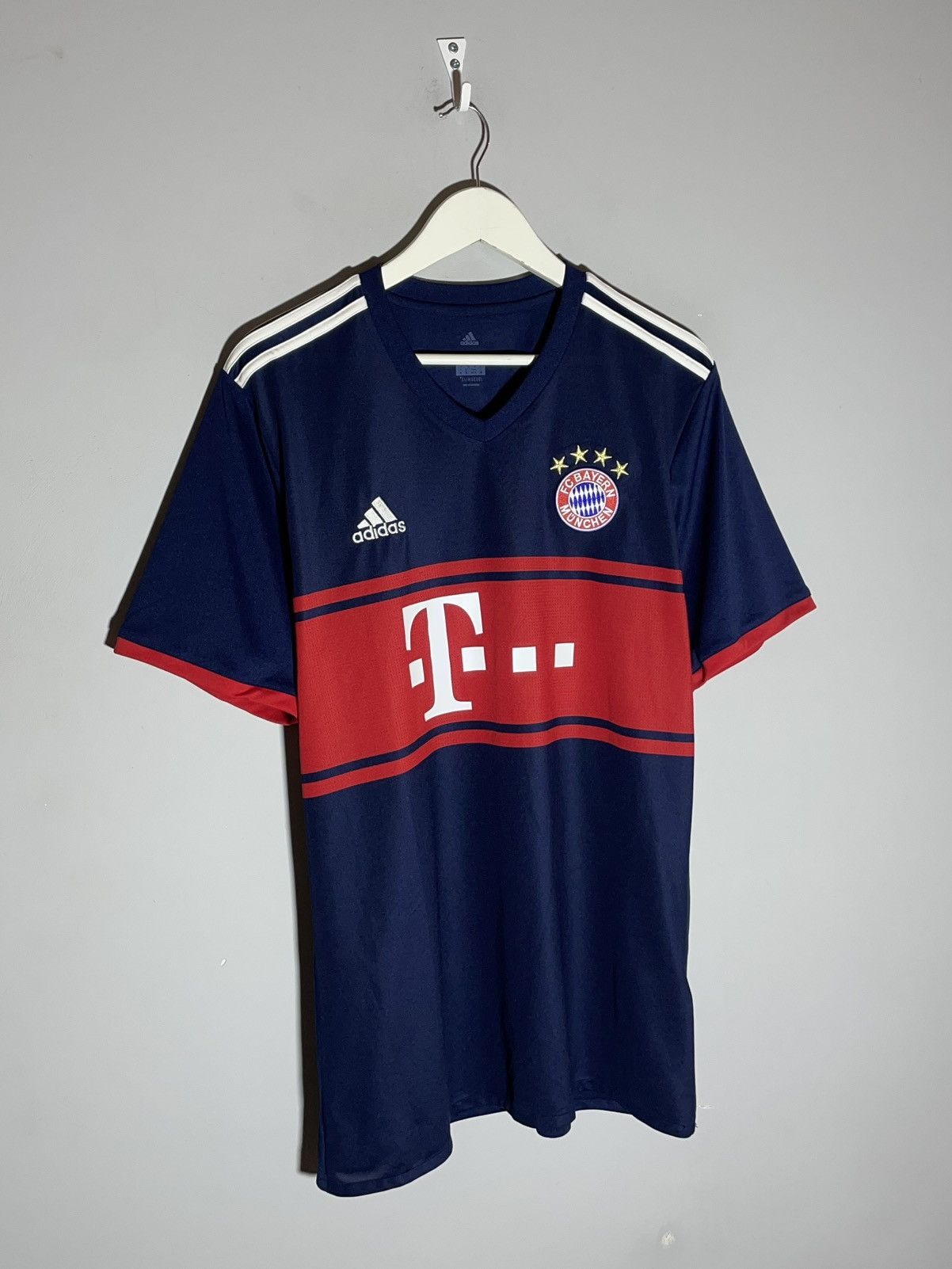 Adidas Bayern Munchen Adidas 2017/18 Away Football Shirt Size US XL / EU 56 / 4 - 2 Thumbnail