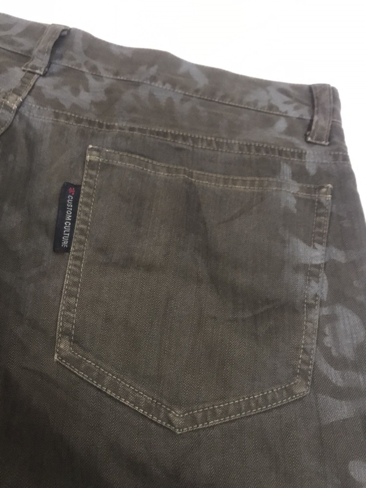 Japanese Brand CUSTOM CULTURE FLARE FLORAL JEANS Size US 31 - 10 Thumbnail