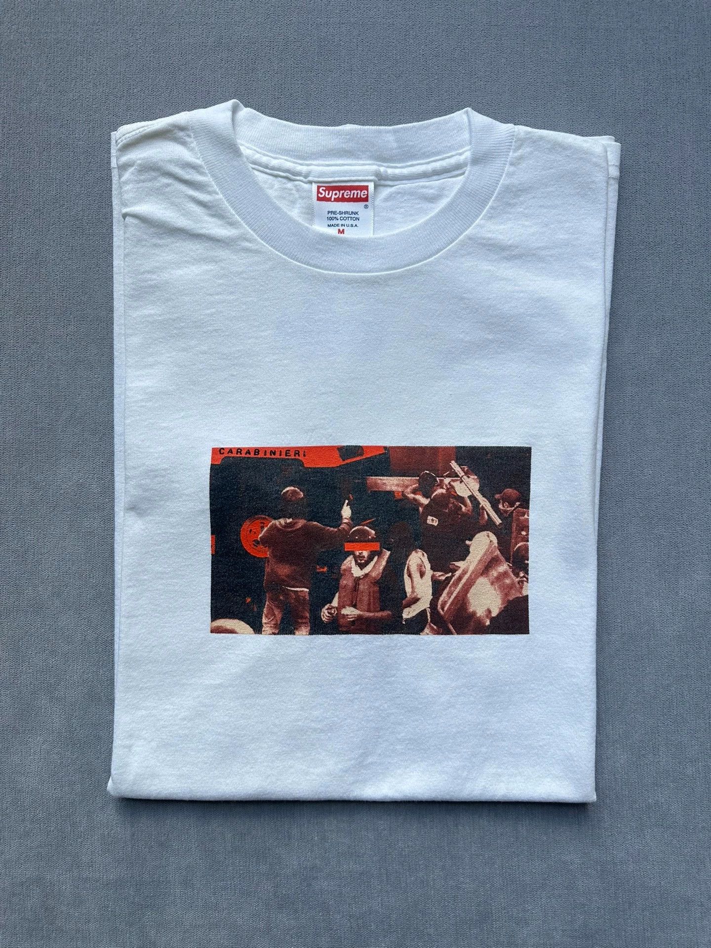 Supreme Supreme 2001 G8 Genova CarloGiuliani Tee NWT M Size US M / EU 48-50 / 2 - 1 Thumbnail