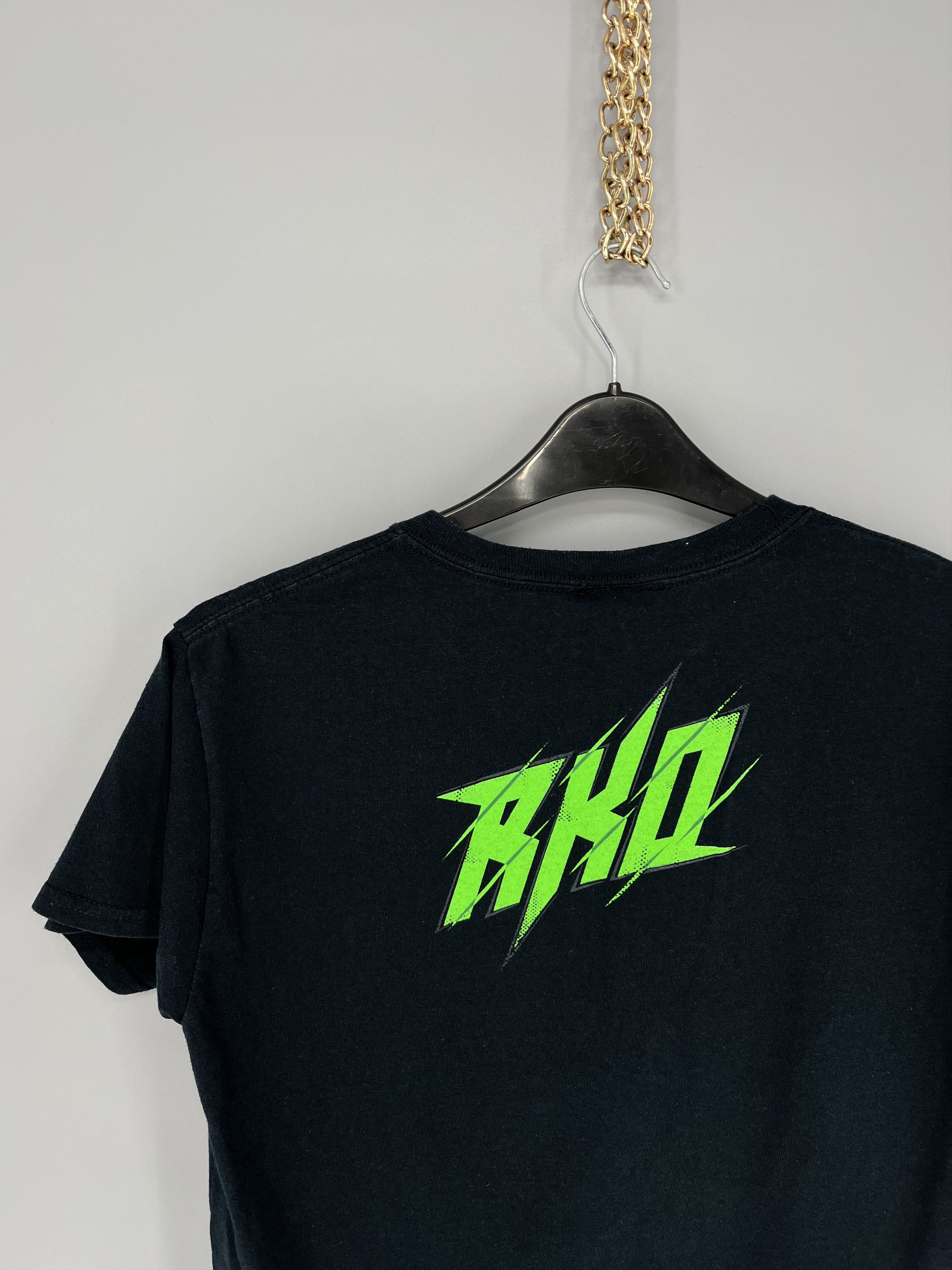 Vintage Wwe T-Shirts 2017 Y2K band tee Size US M / EU 48-50 / 2 - 8 Thumbnail